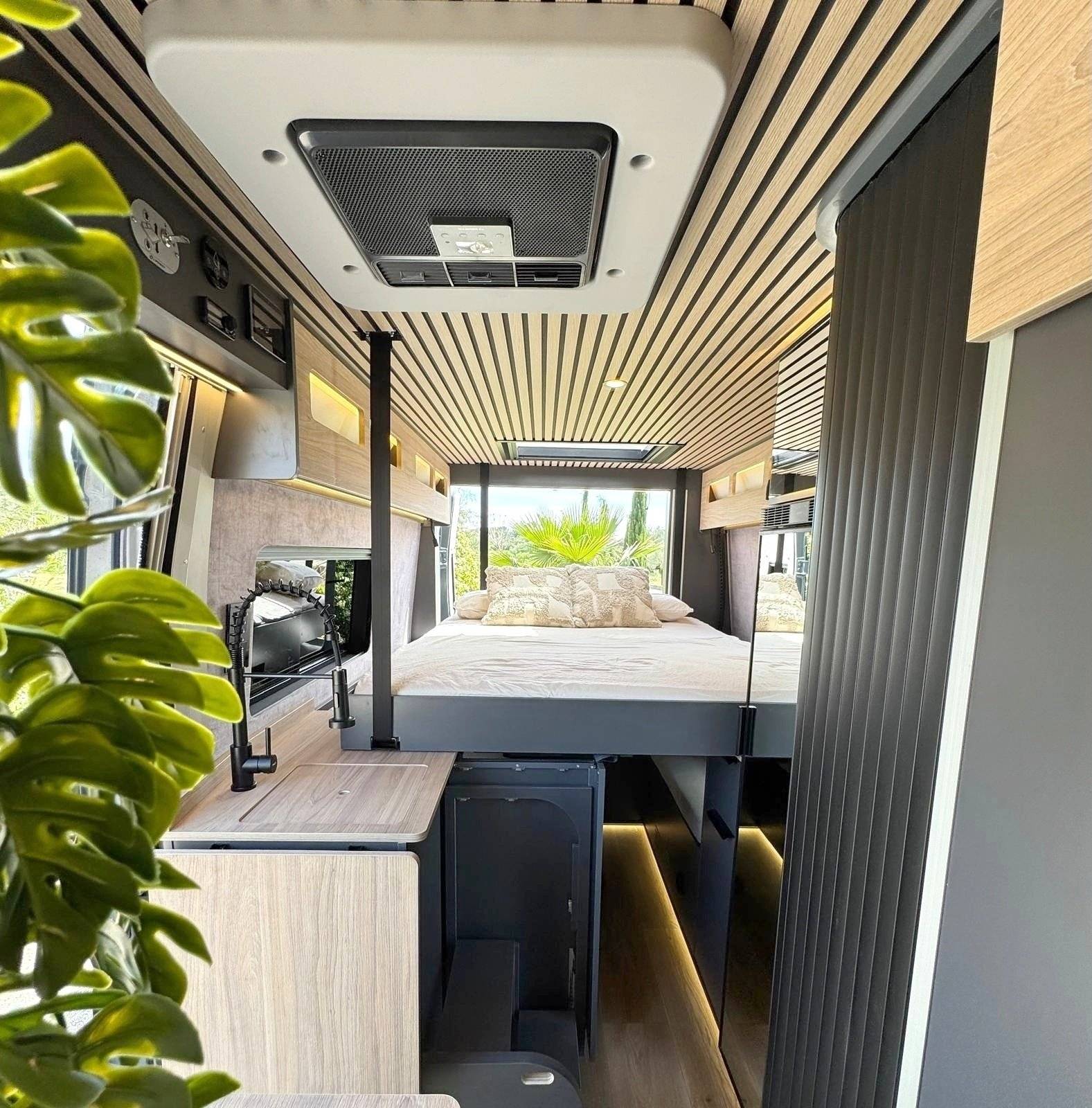 Vista del vehículo ángulo delantero Fiat - Yescapa