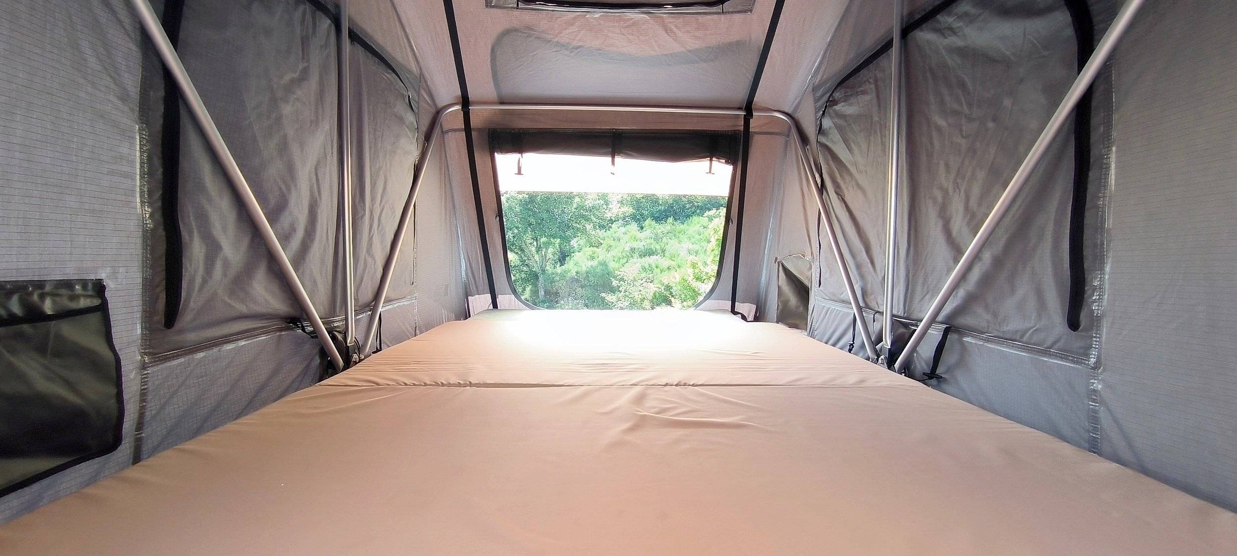 Berth Mitsubishi PAJERO - Yescapa
