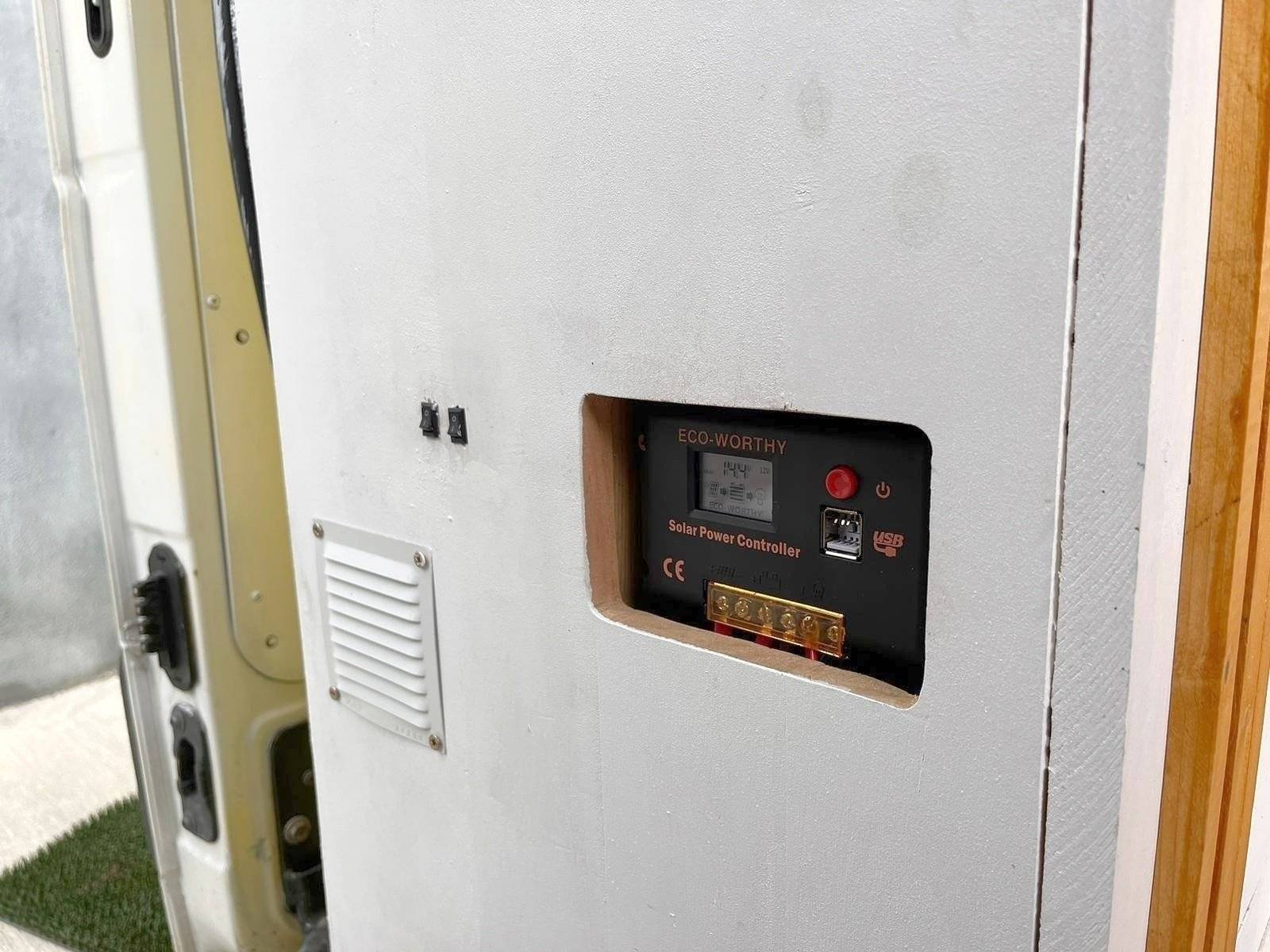 Giallo Renault Master III