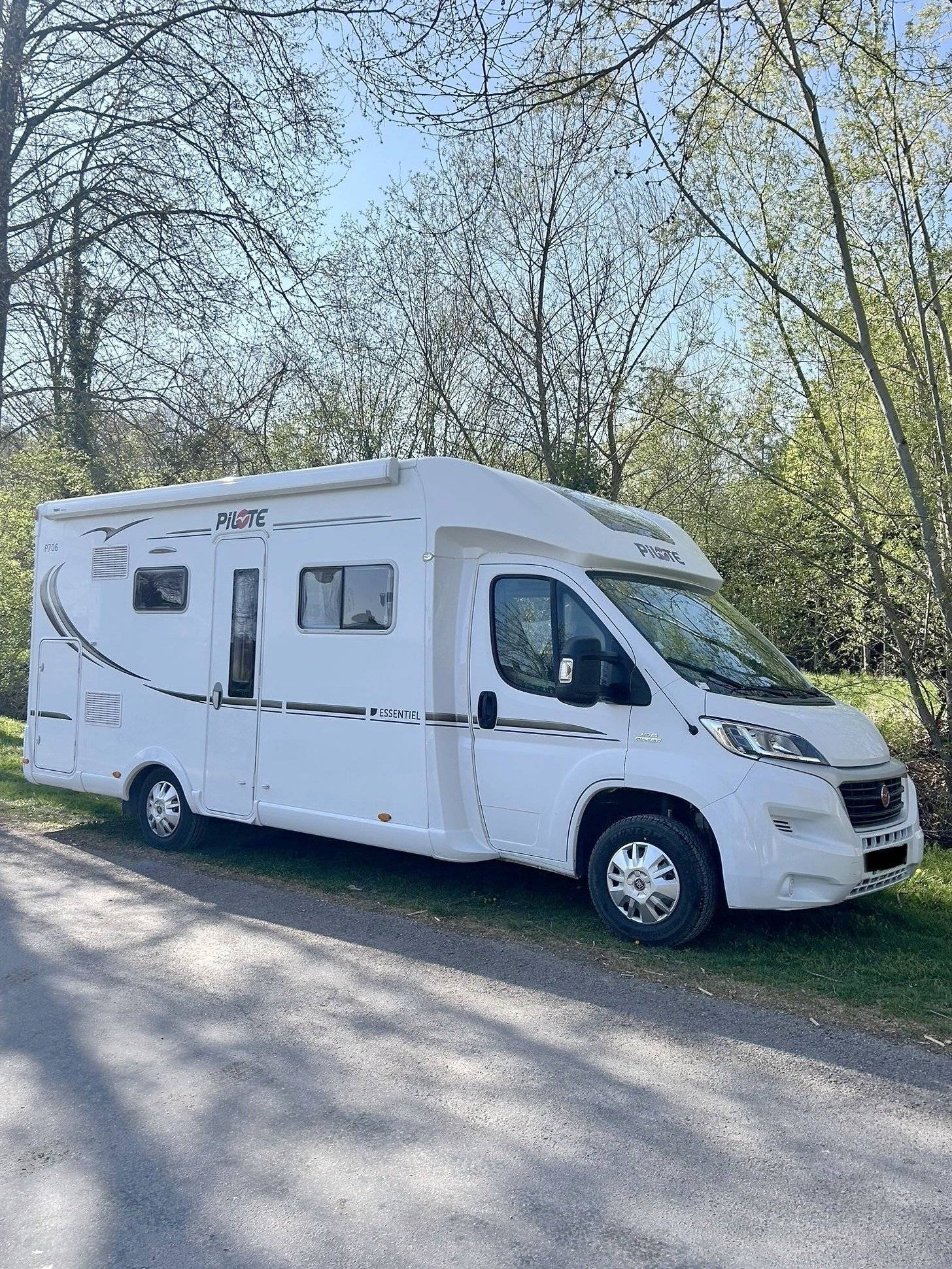 Pilote P706S Essentiel