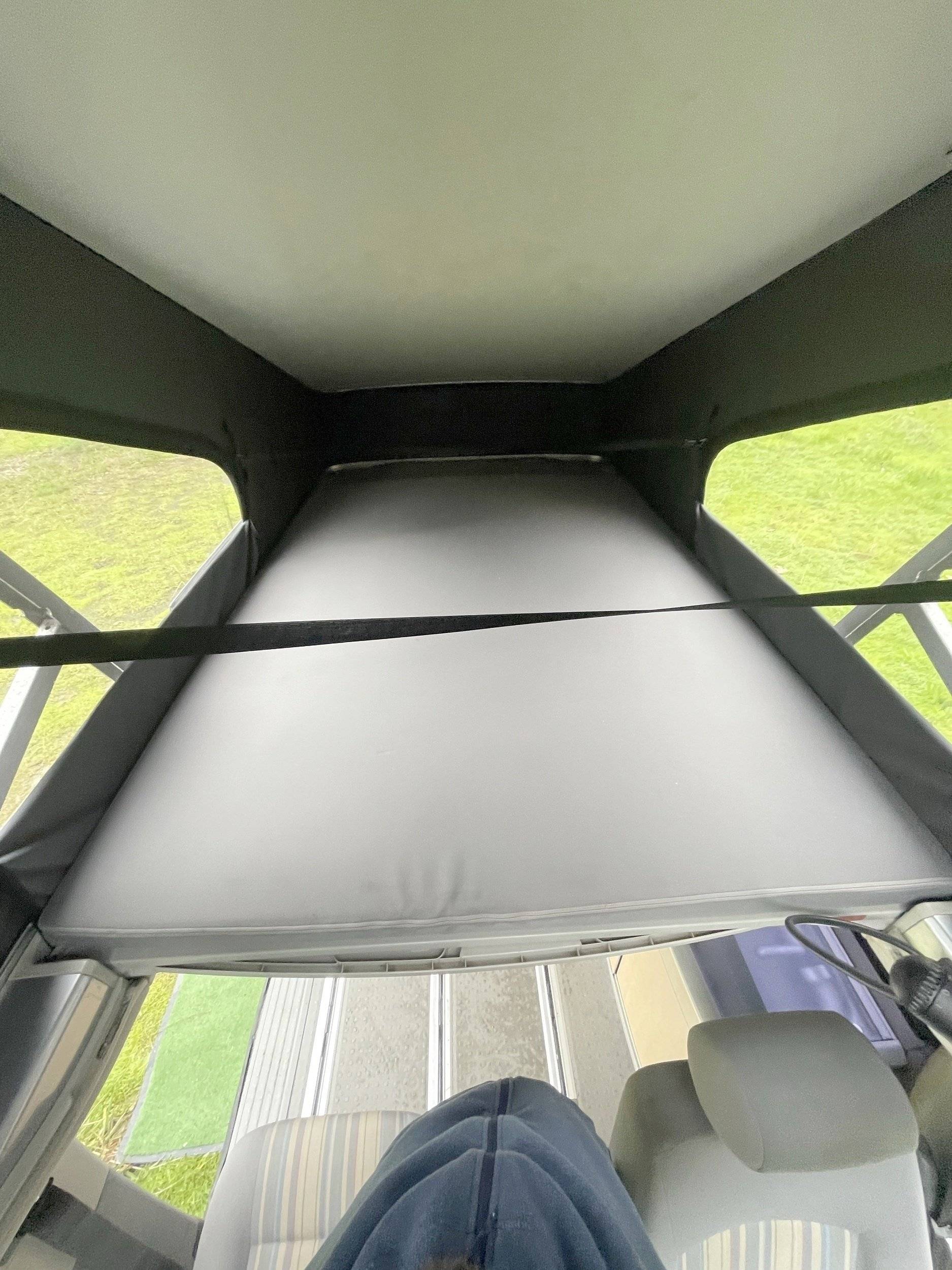 Couchages Volkswagen Volkswagen T5 California 130ch - Yescapa