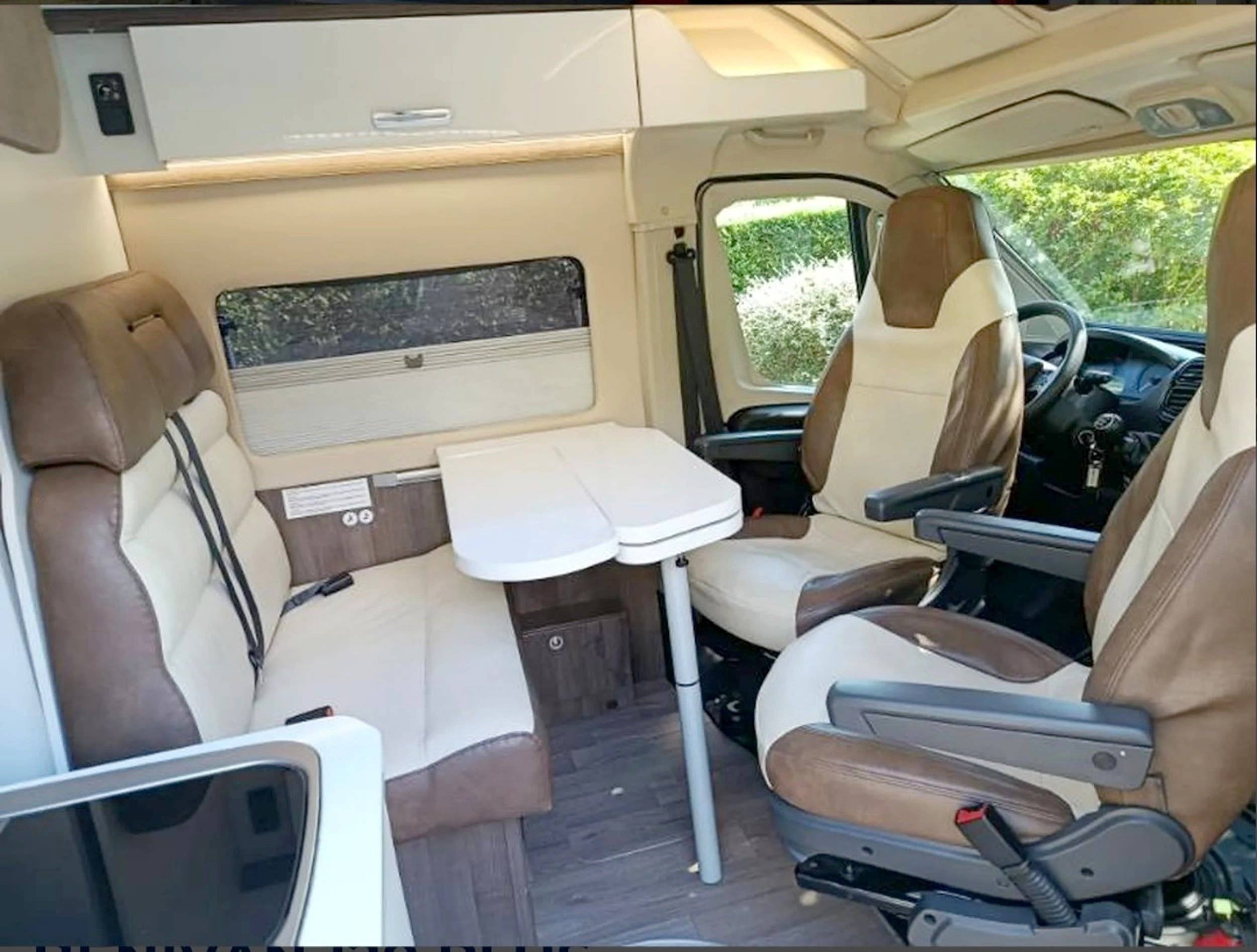 Menjador Fiat Fiat Ducato 2.2l 140 CV - Yescapa