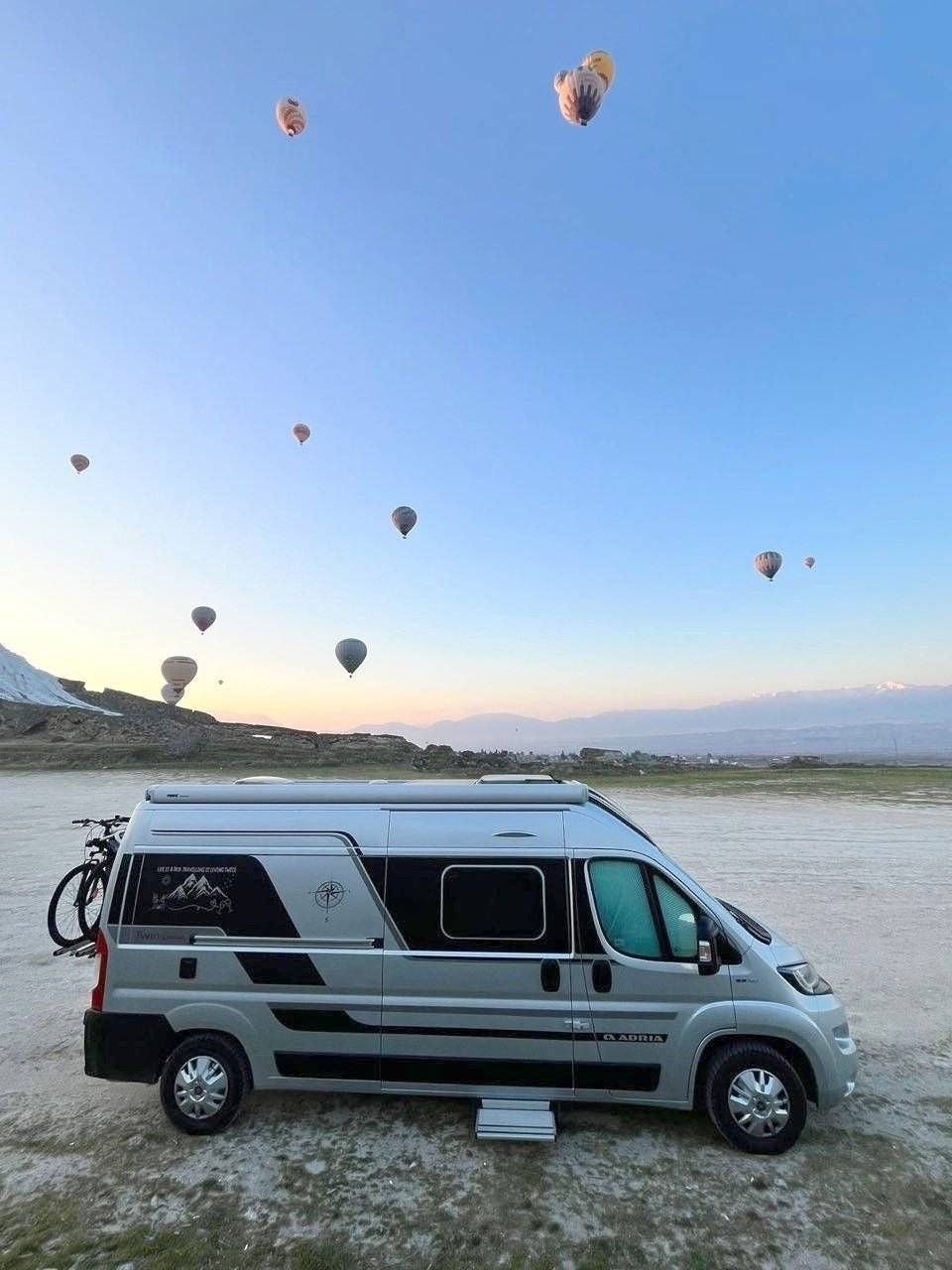 schräge Vorderansicht Fiat Fiat ducato - Yescapa