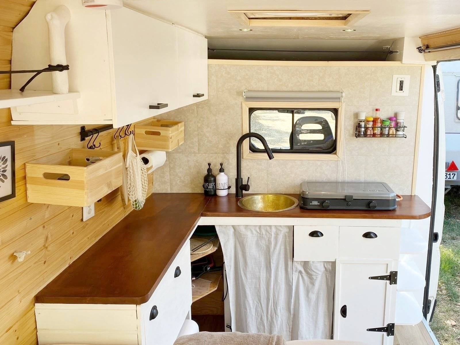 Converted Van Boxer 2,2 l 130 ch