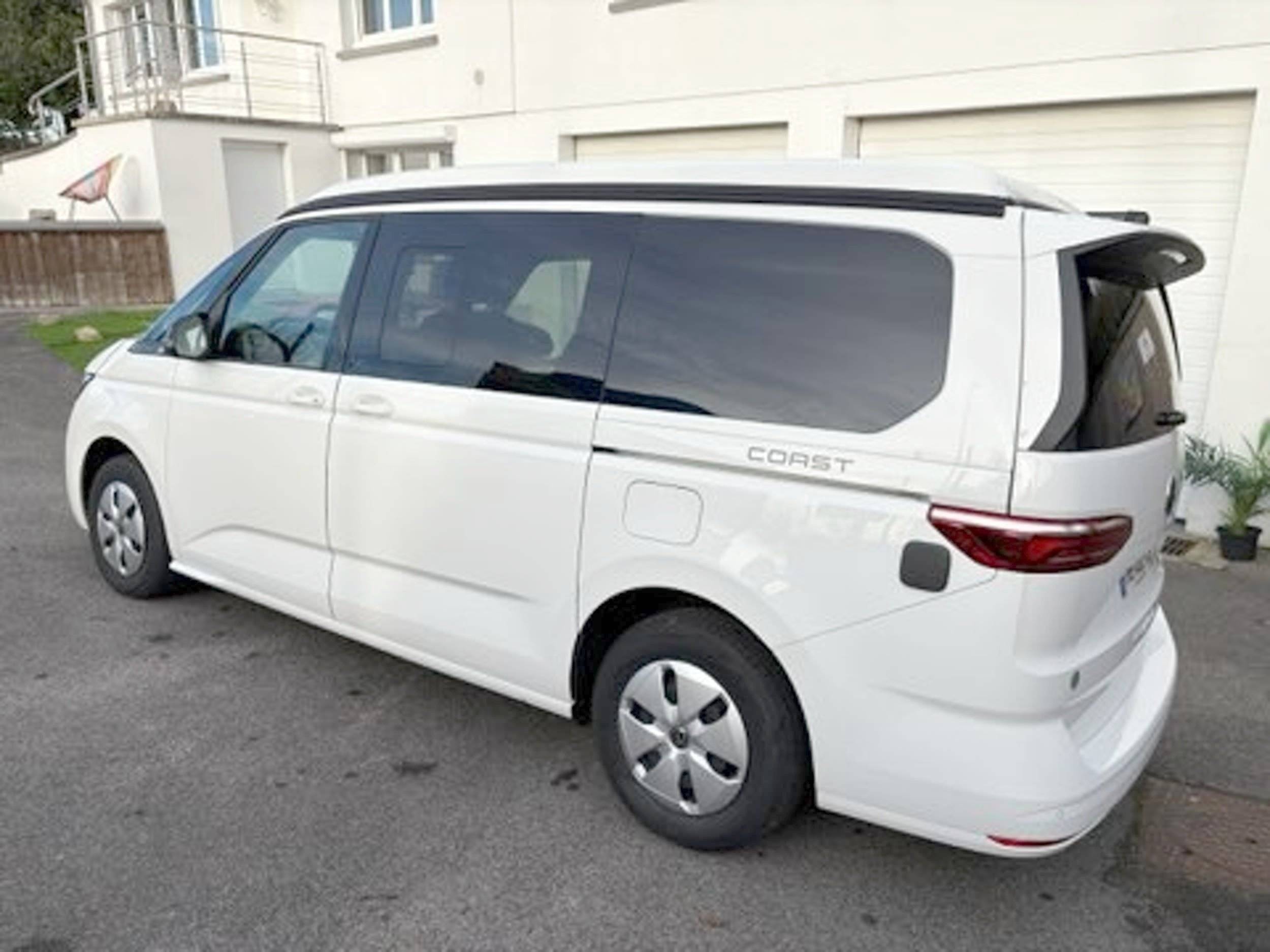 Volkswagen California Coast