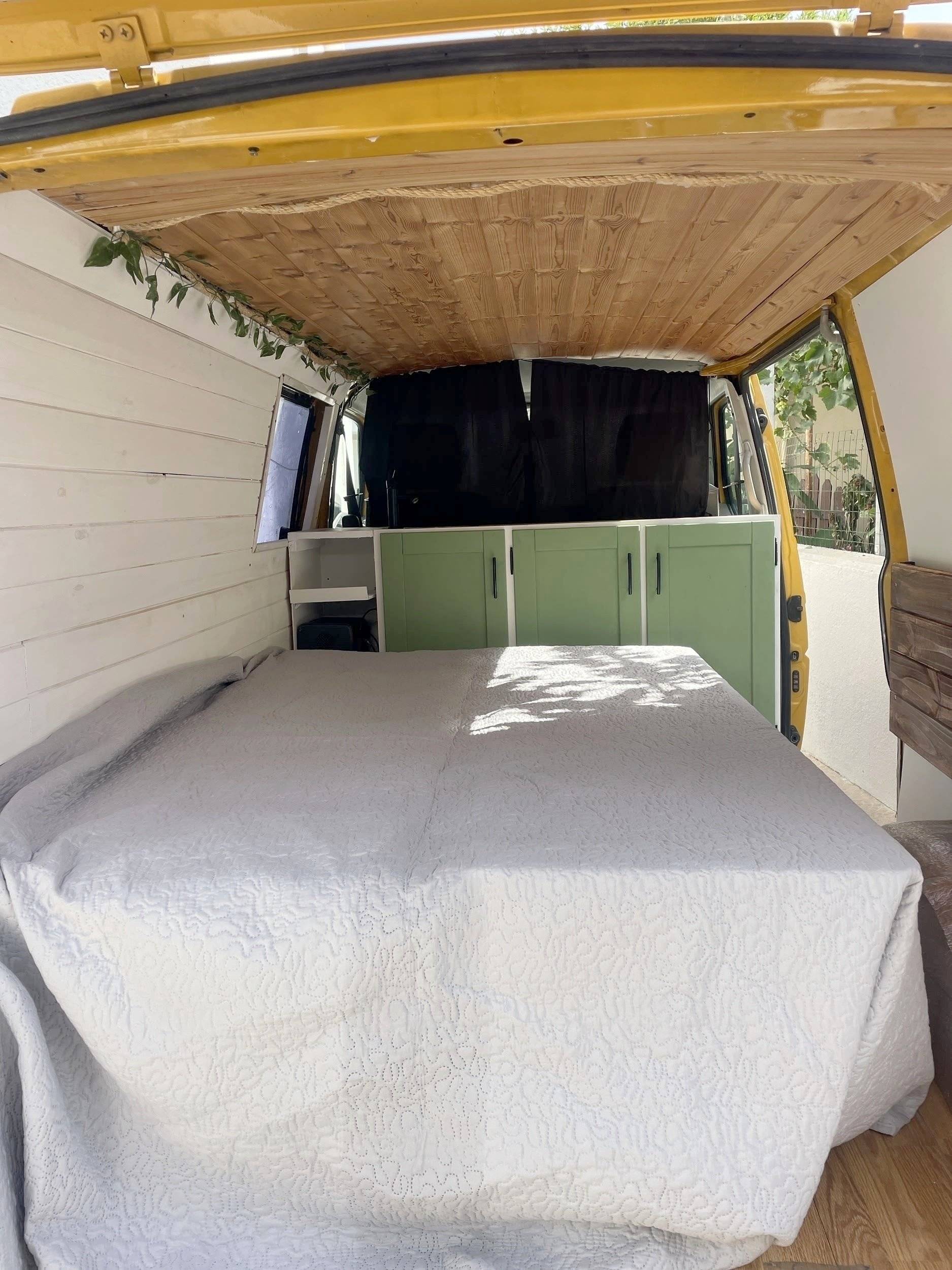 Make My Van Transporter T4 2.4D