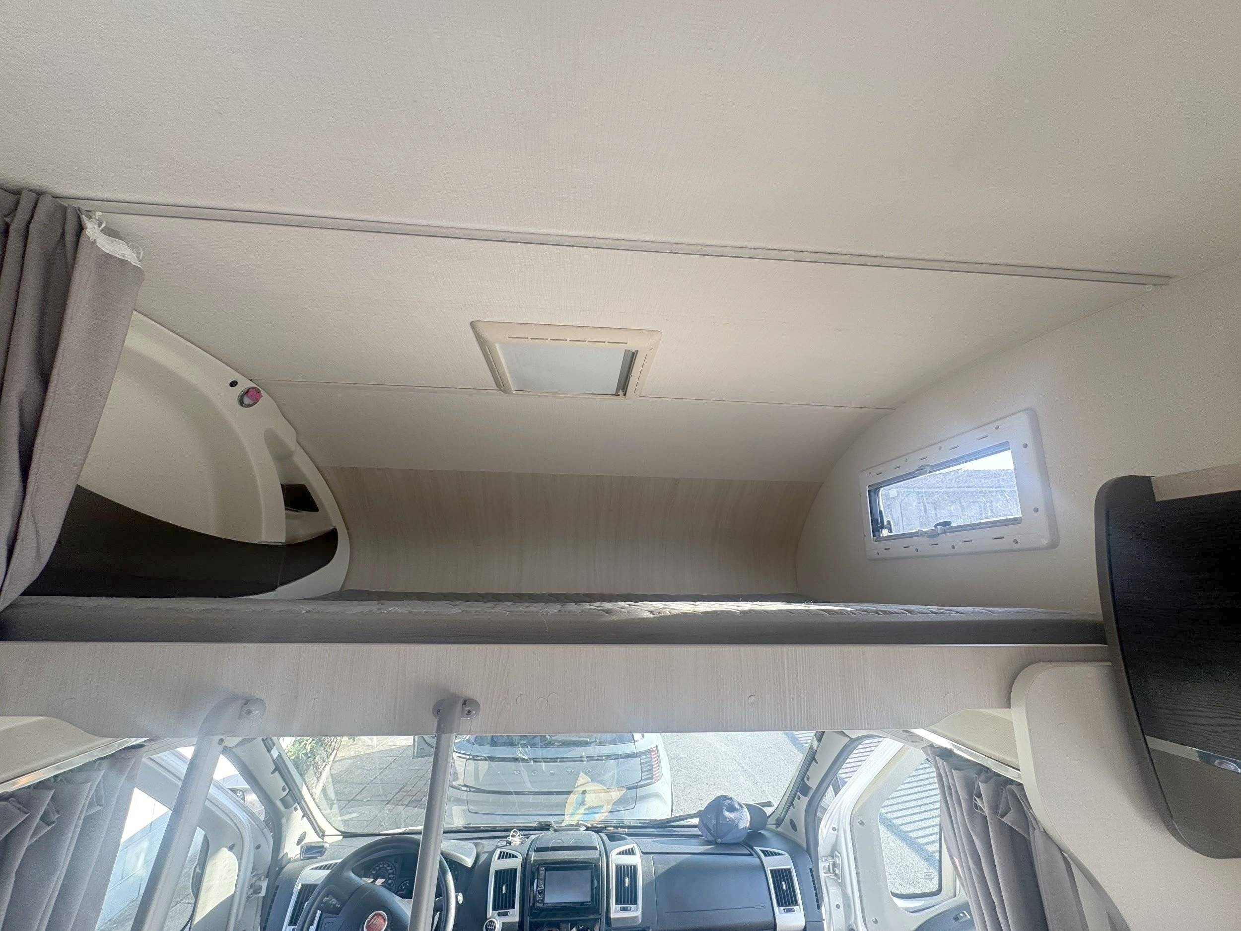 Couchages Fiat FIAT DUCATO 2.3 130CV - Yescapa