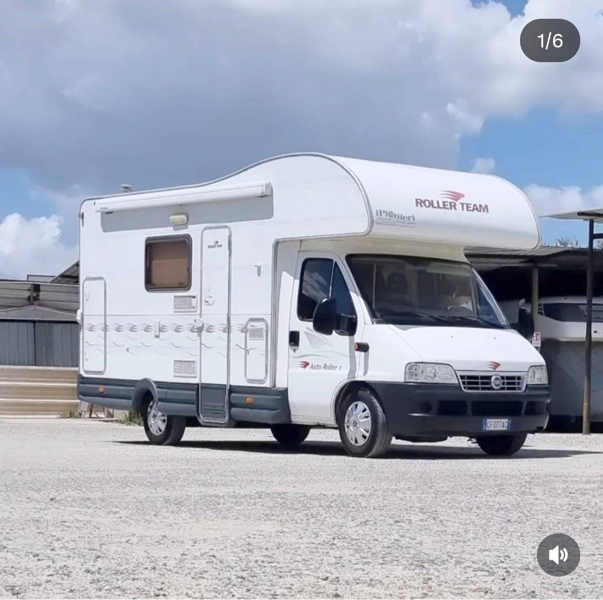 Vista de 3/4 Fiat Ducato 2,0 l 100 ch - Yescapa