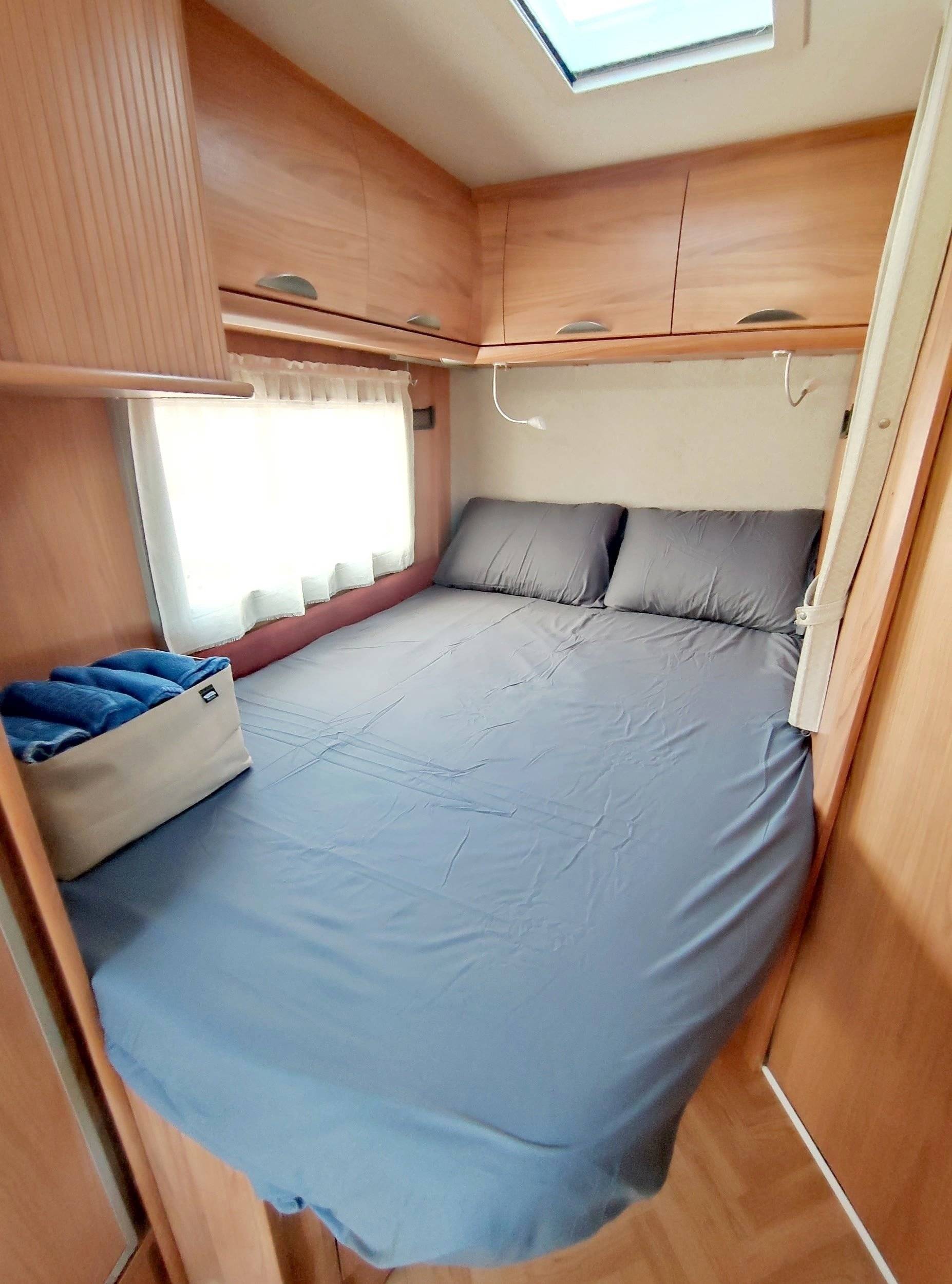 Schlafplätze Fiat Ducato 2.8 TDI - Yescapa