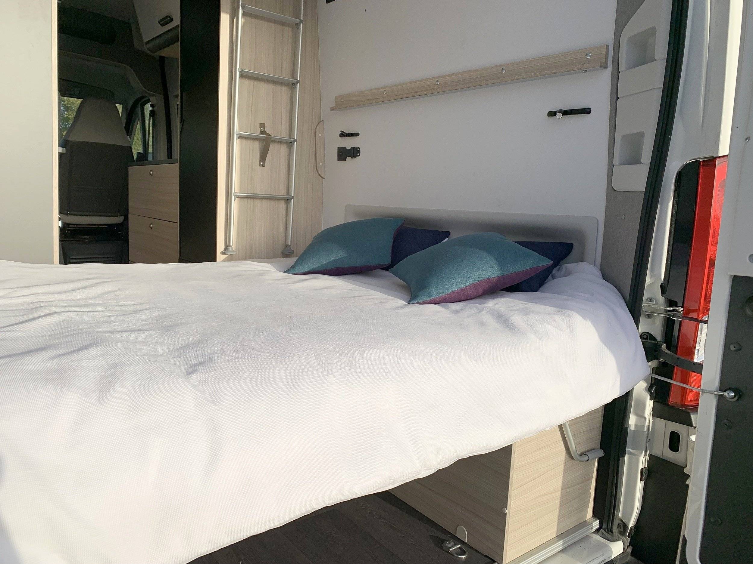 Sun Living V60 SP Family