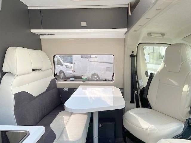 Mclouis Van 3 Maxi Prestige