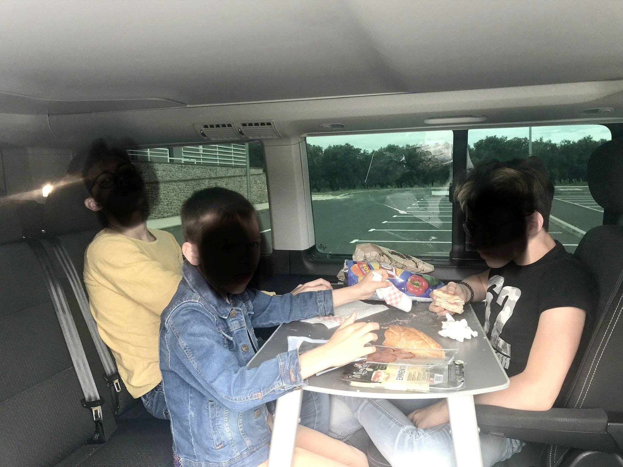 Coin repas Volkswagen California Beach T6 - Yescapa