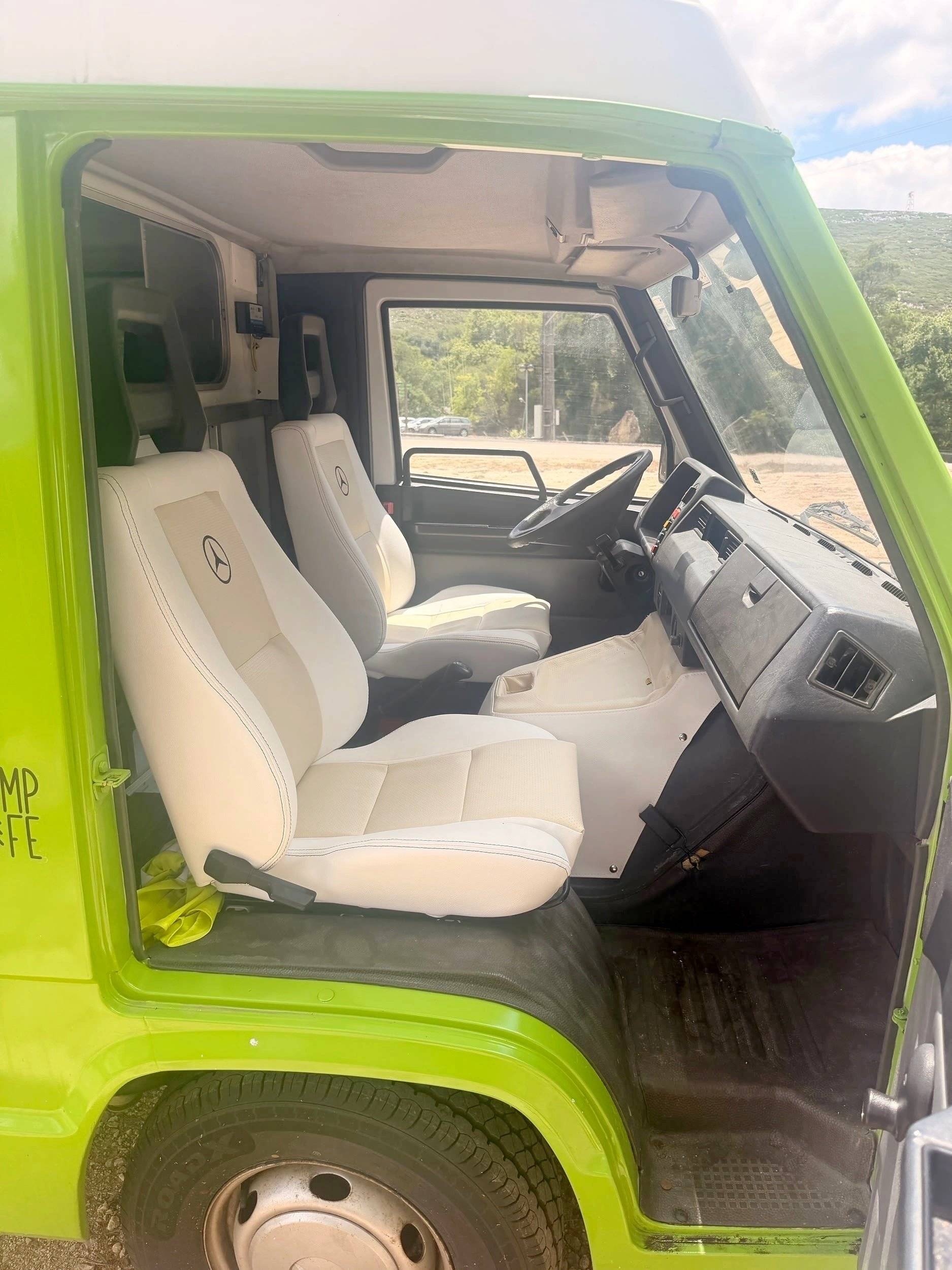 Mercedes MB 100 D