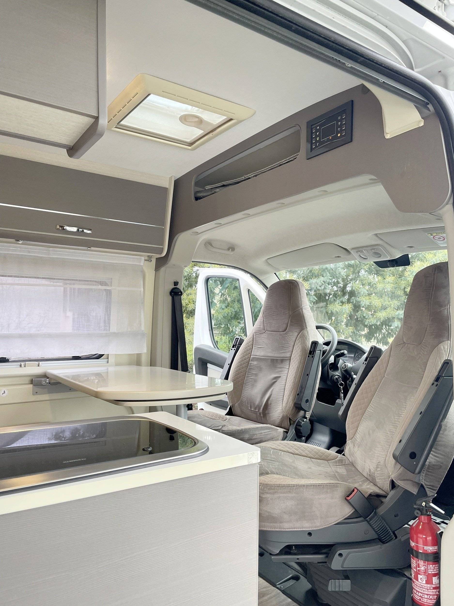 Challenger 2,3 l 130 ch