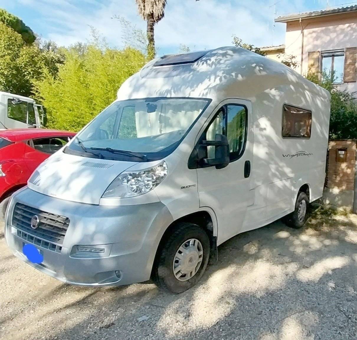 Vue avant de 3/4 Fiat Ducato 2,3 l JTD 130 ch. - Yescapa