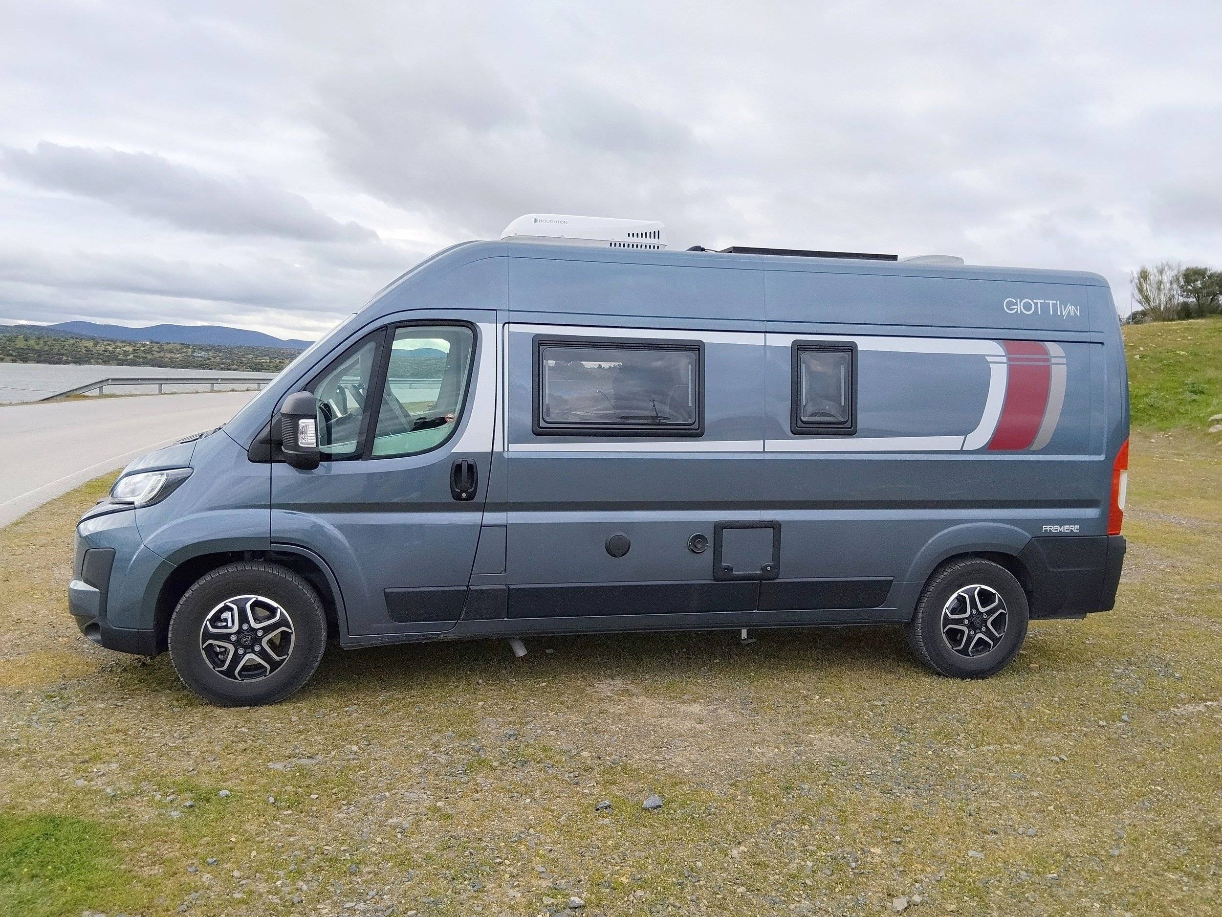 Comedor Peugeot - Yescapa