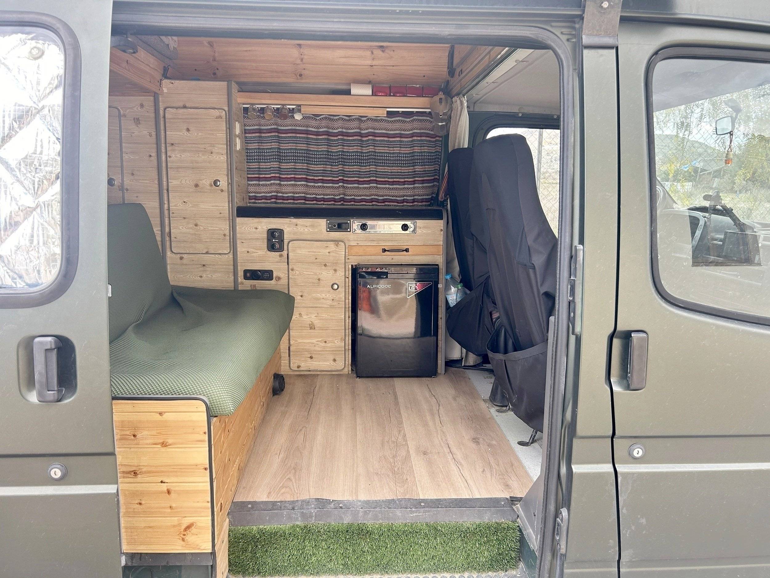 Westfalia Transit nugget