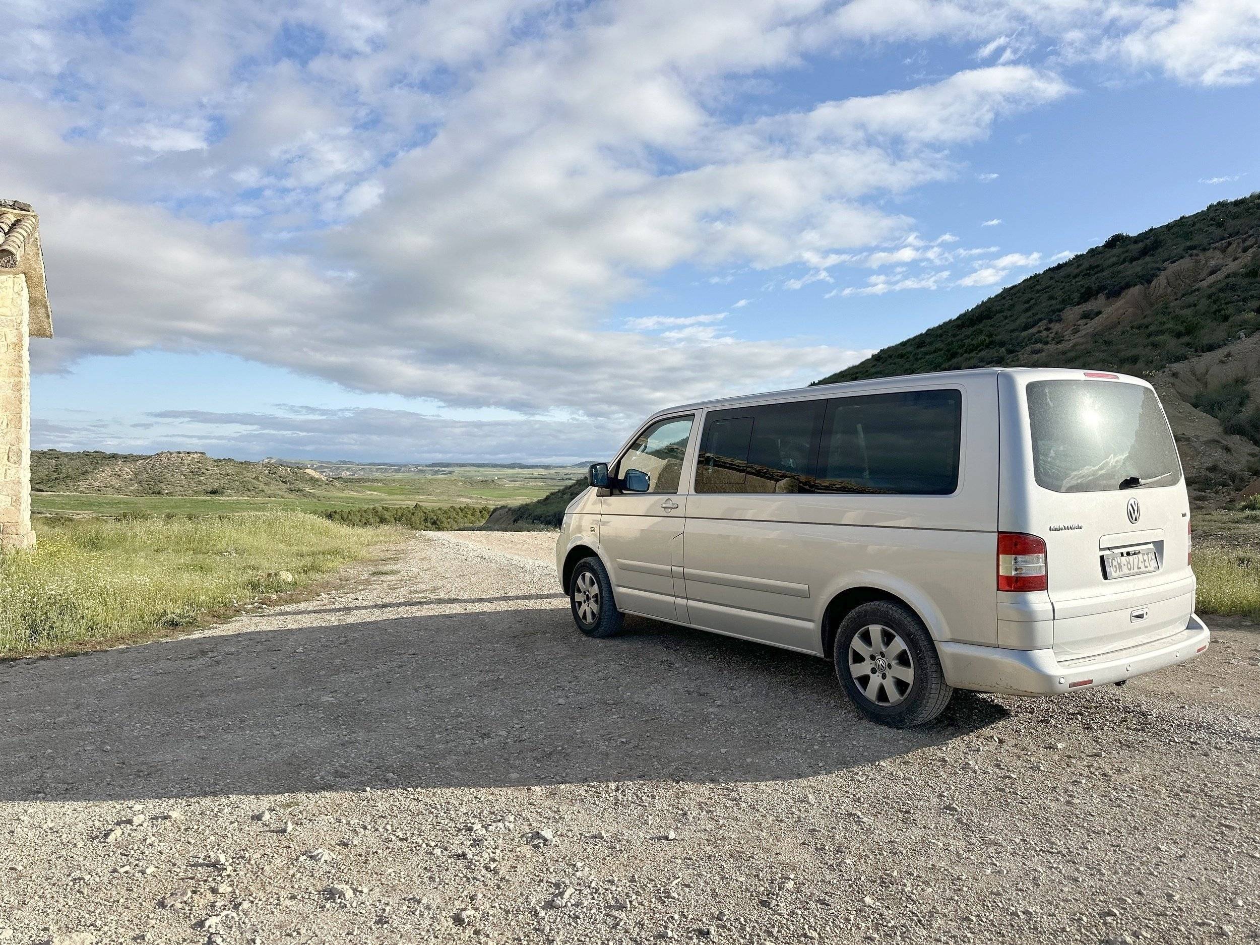 Vista del vehículo ángulo delantero Volkswagen Volkswagen T5 Multivan - Yescapa