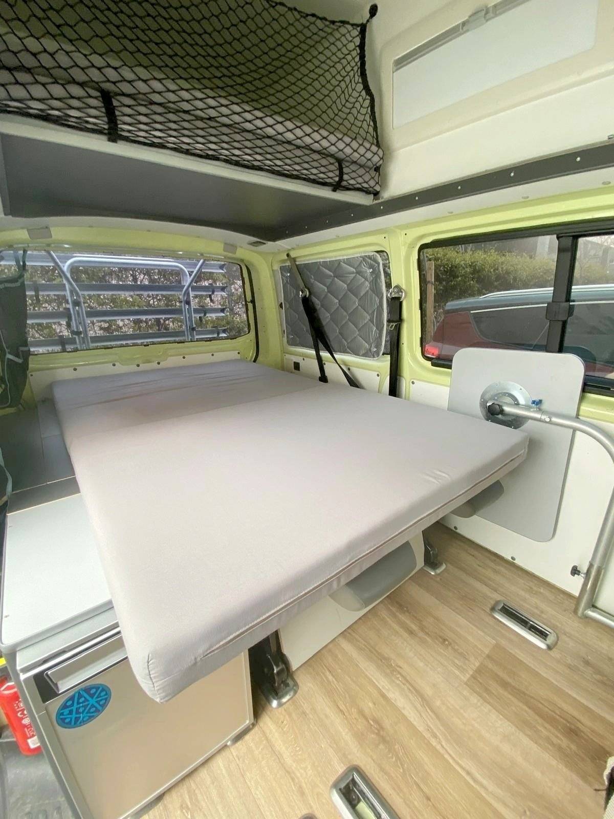 Berth Volkswagen Volkswagen Transporter - Yescapa