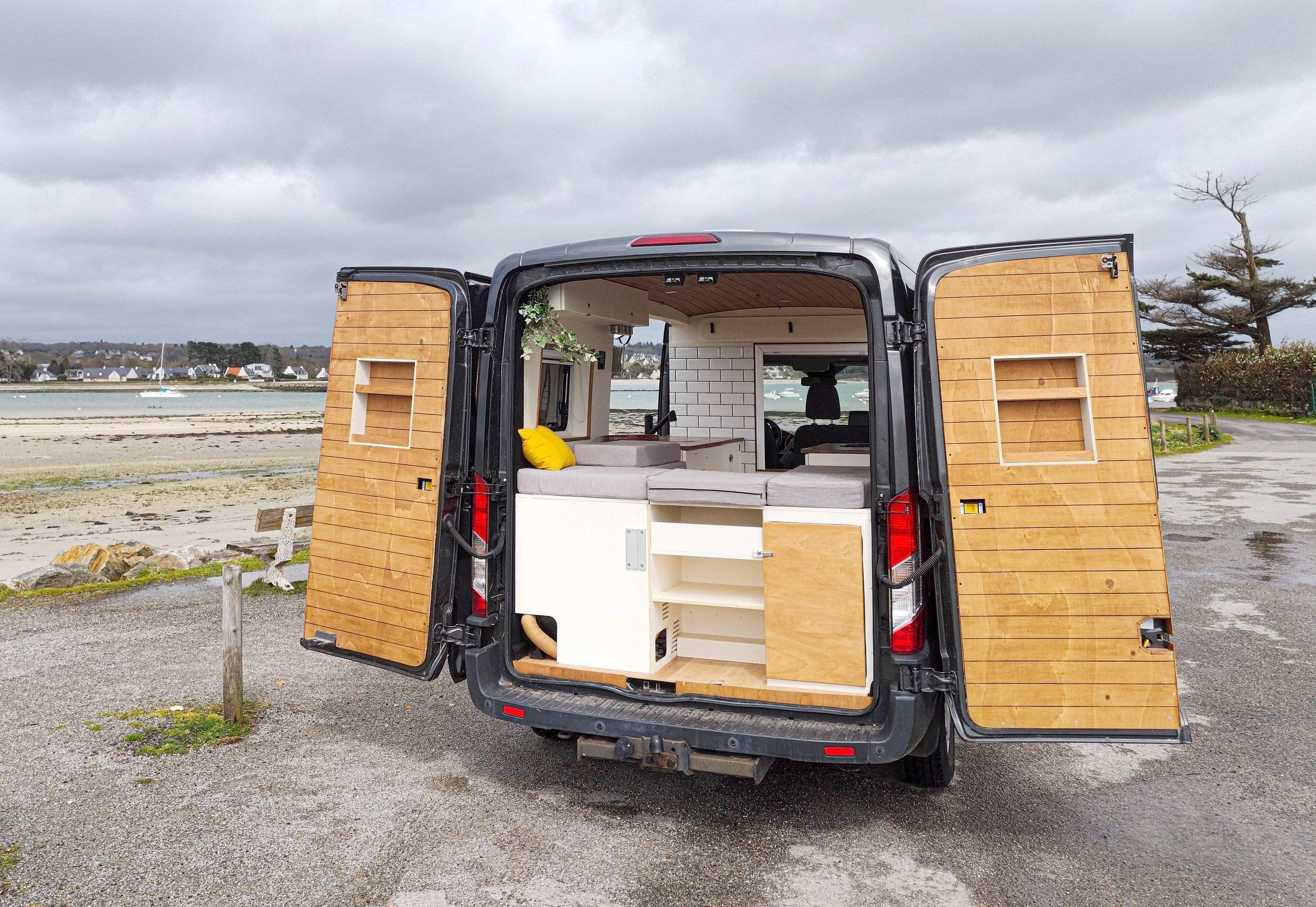 Ford Transit 2,0 l 170 ch