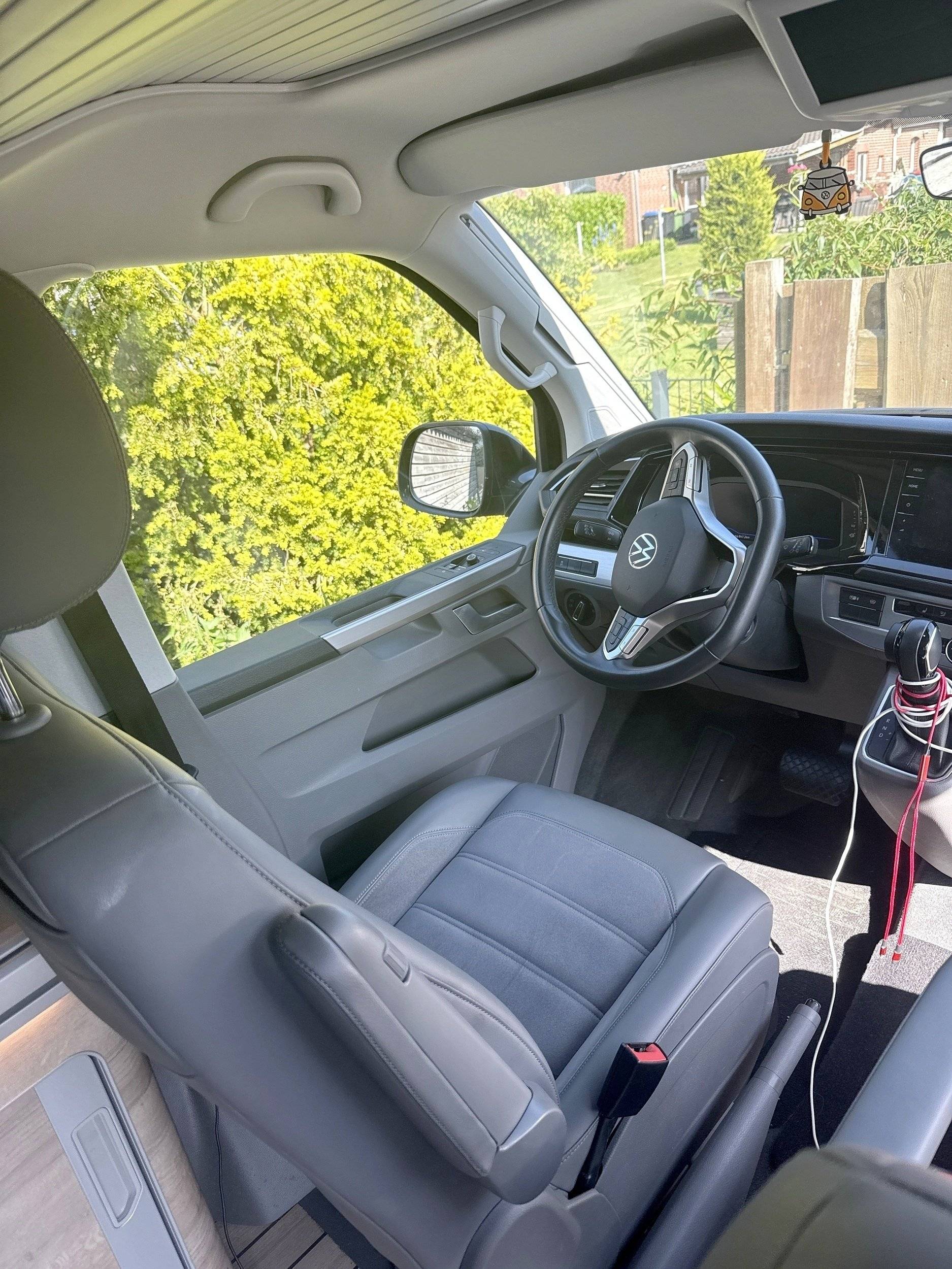 Driver's compartment Volkswagen Volkswagen T6 California OCEAN - Yescapa
