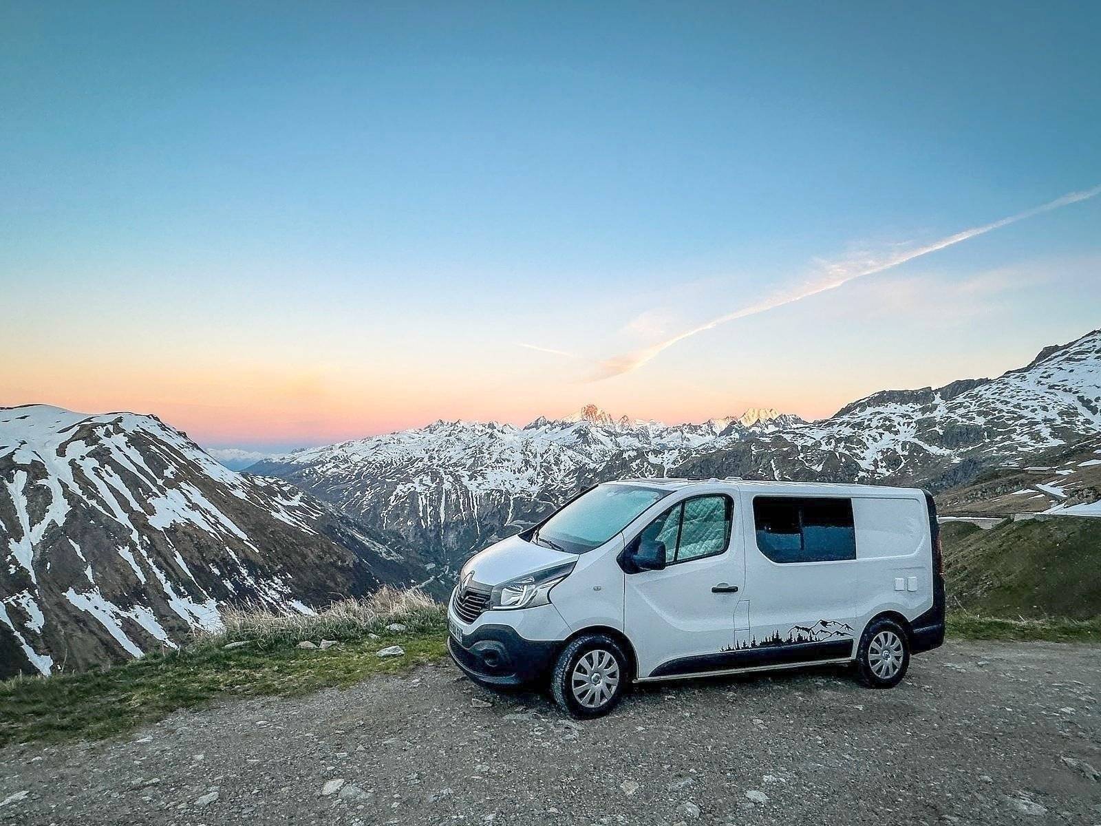 BJH RENAULT TRAFIC III 120 cv