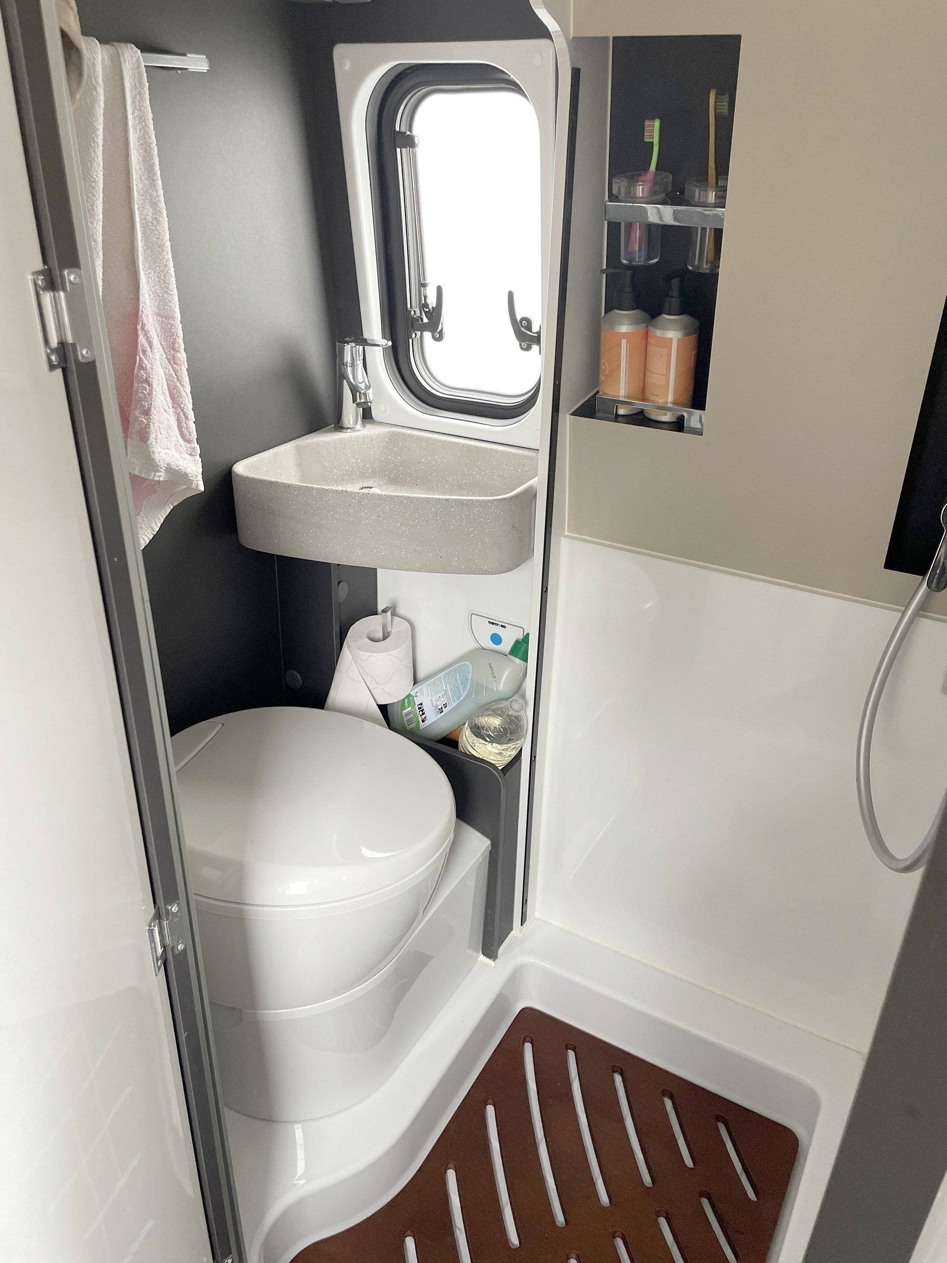 Mclouis Van 3 Maxi Prestige