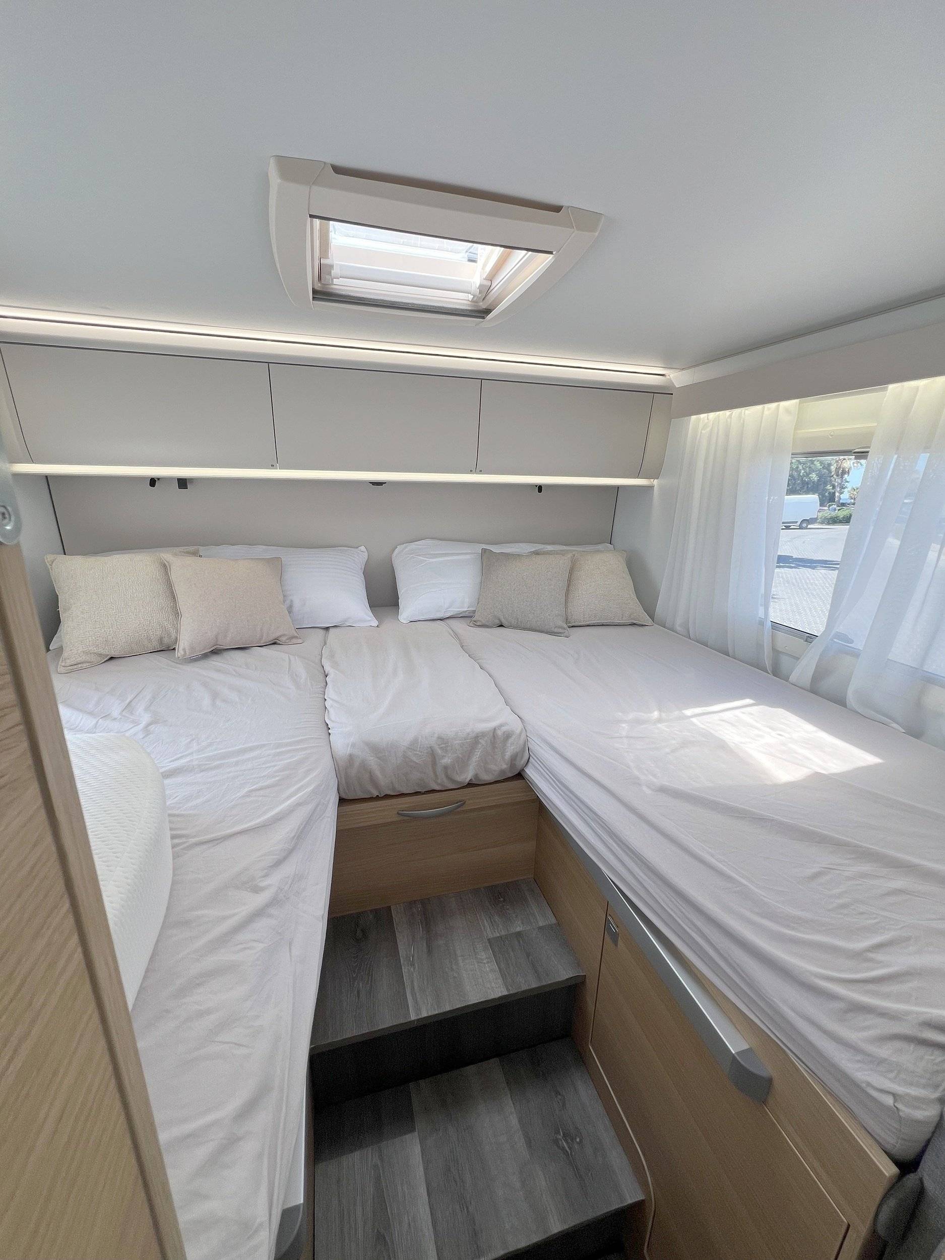 Adria CORAL XL 660SL
