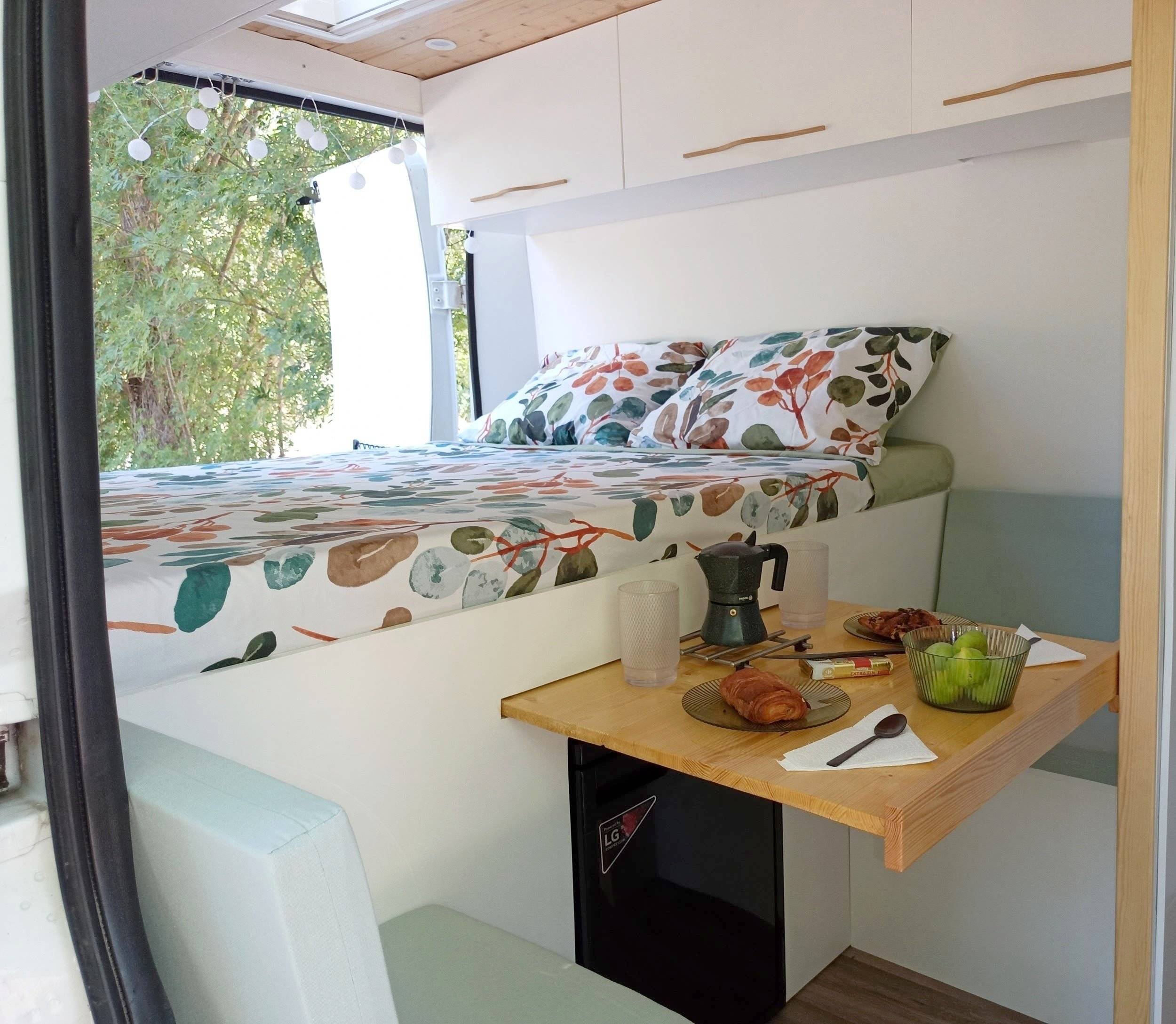Coin repas Citroën Jumper 2,2 l HDI 140 CV - Yescapa