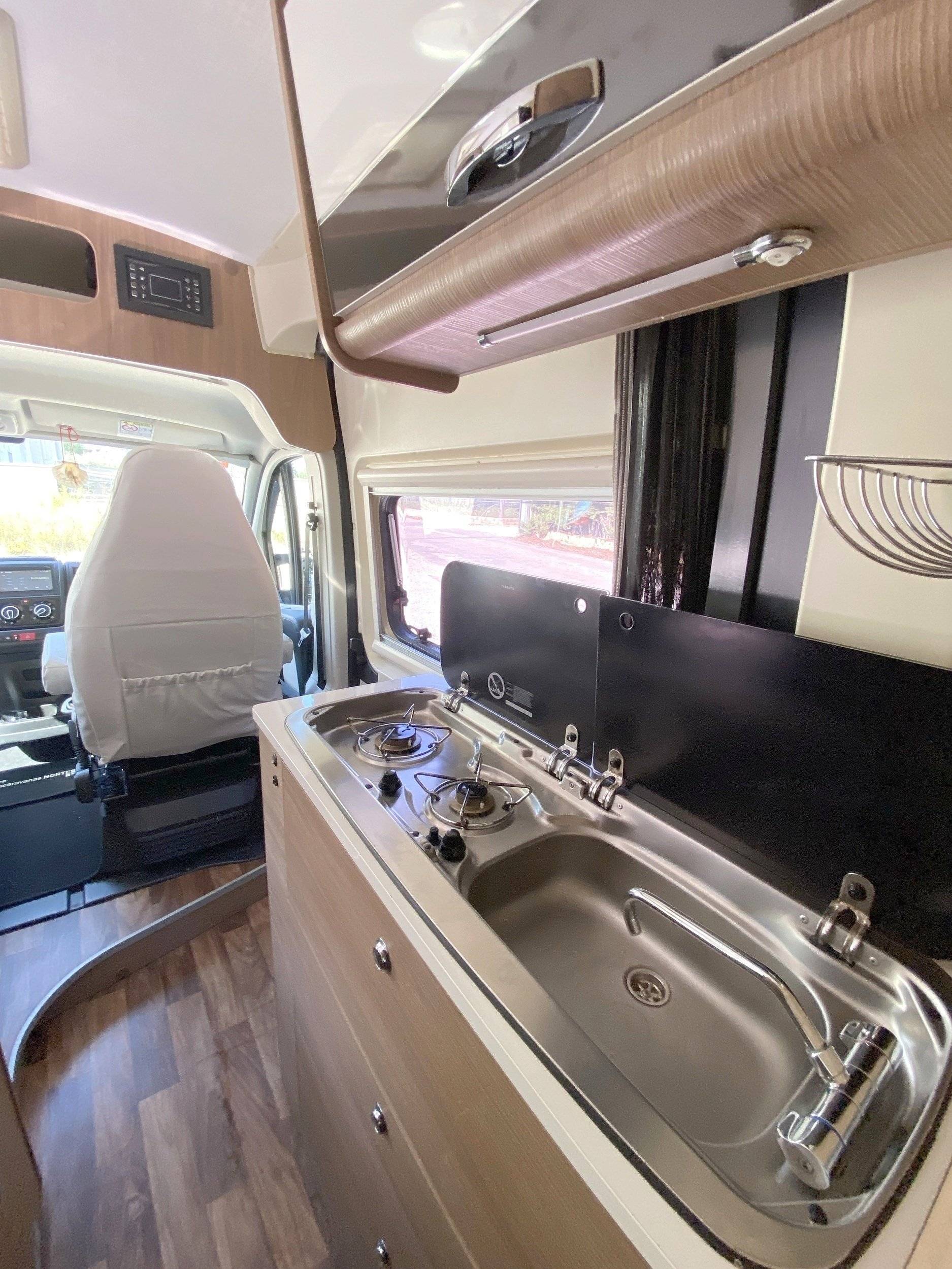 Mclouis Menfys Van 3 Maxi S line