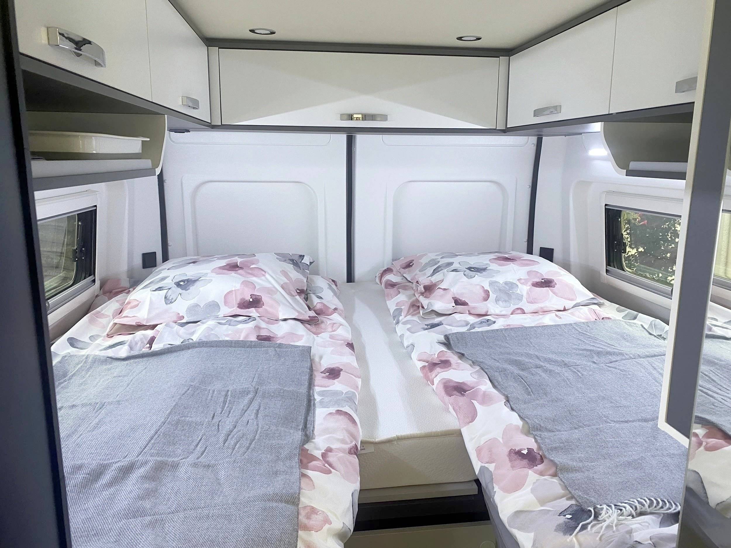 Coin repas Fiat Ducato 2,2l 140 ch - Yescapa