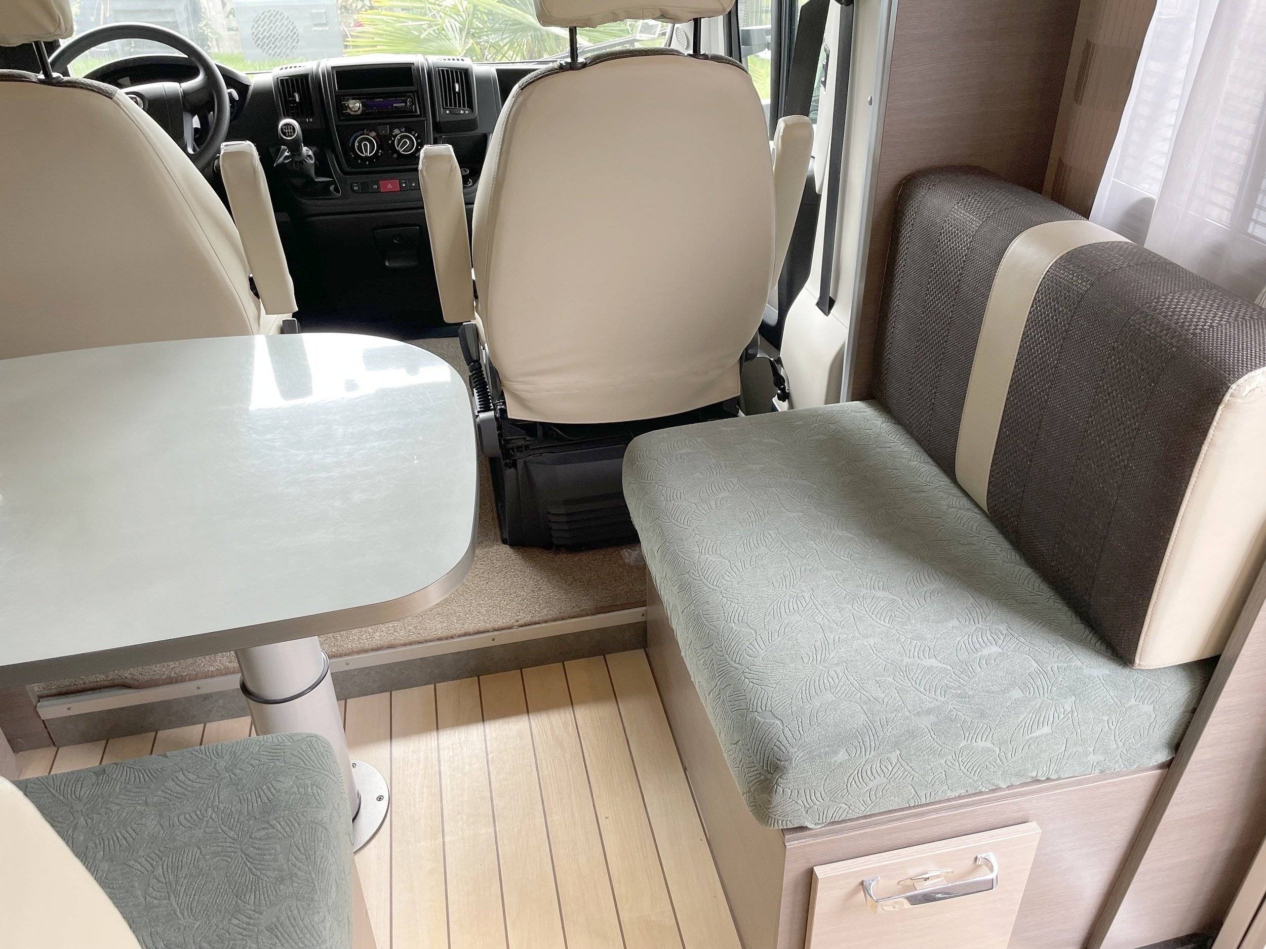 Coin repas Fiat Fiat Ducato Multijet 2.3 130CV - Yescapa