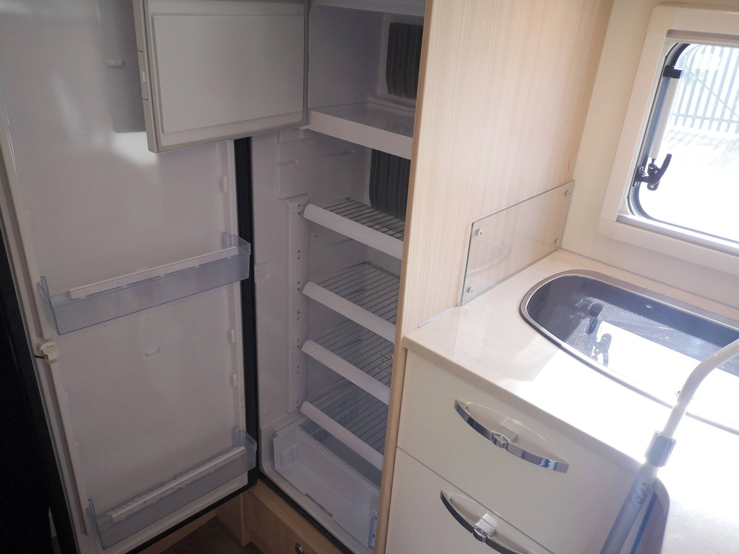 Kitchen Citroën Jumper 2,0 l 130 ch - Yescapa