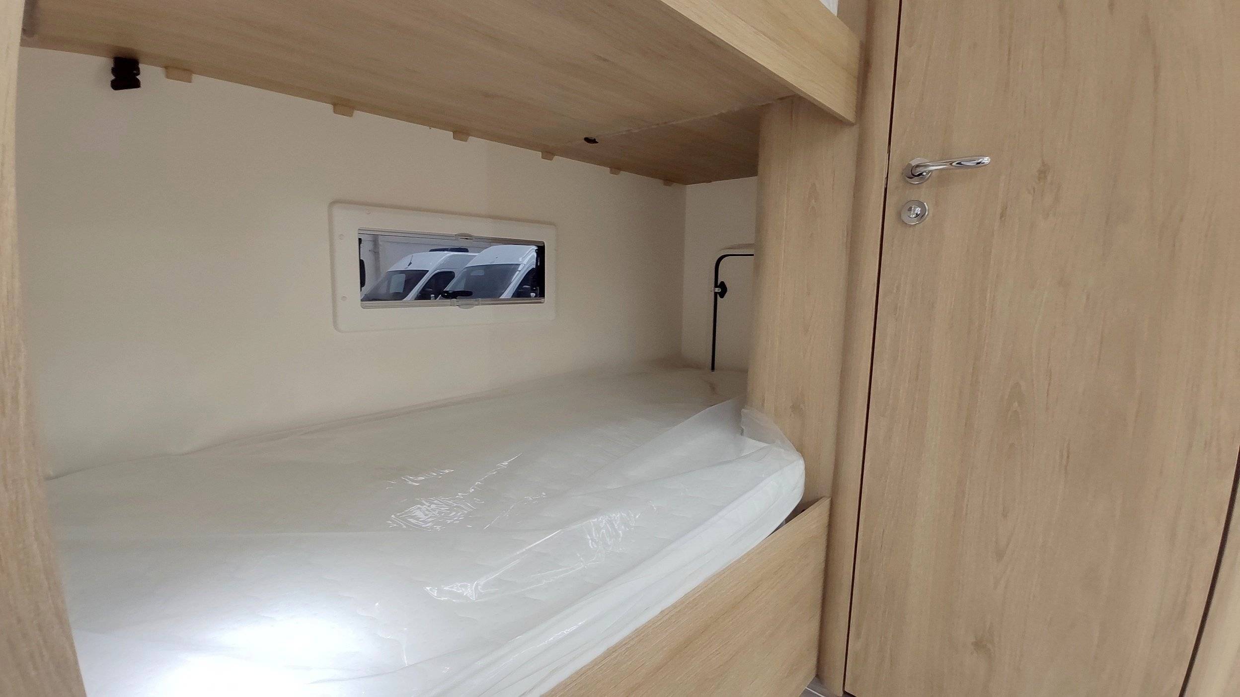 CI HORON 74 XT - 6 PL - Nº 12 -