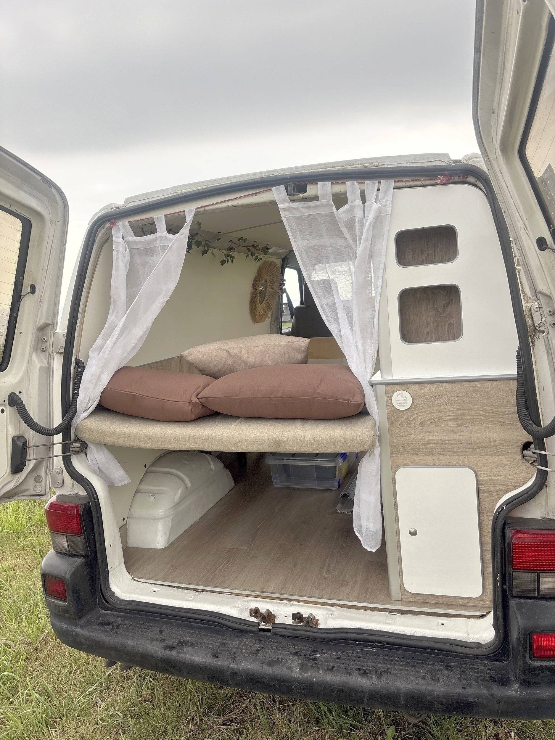 Coin repas Volkswagen T4 - Yescapa