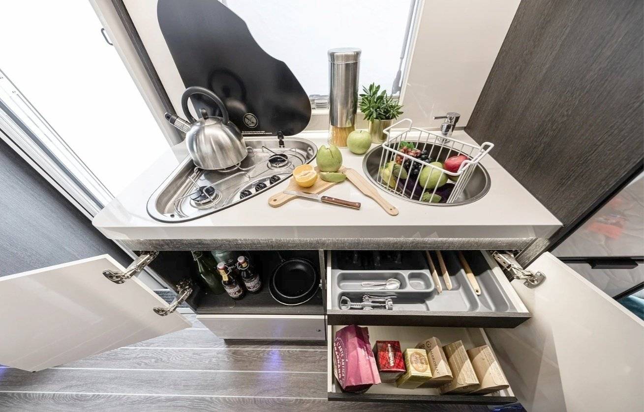 Kitchen FORD ROLLER TEAM - Yescapa