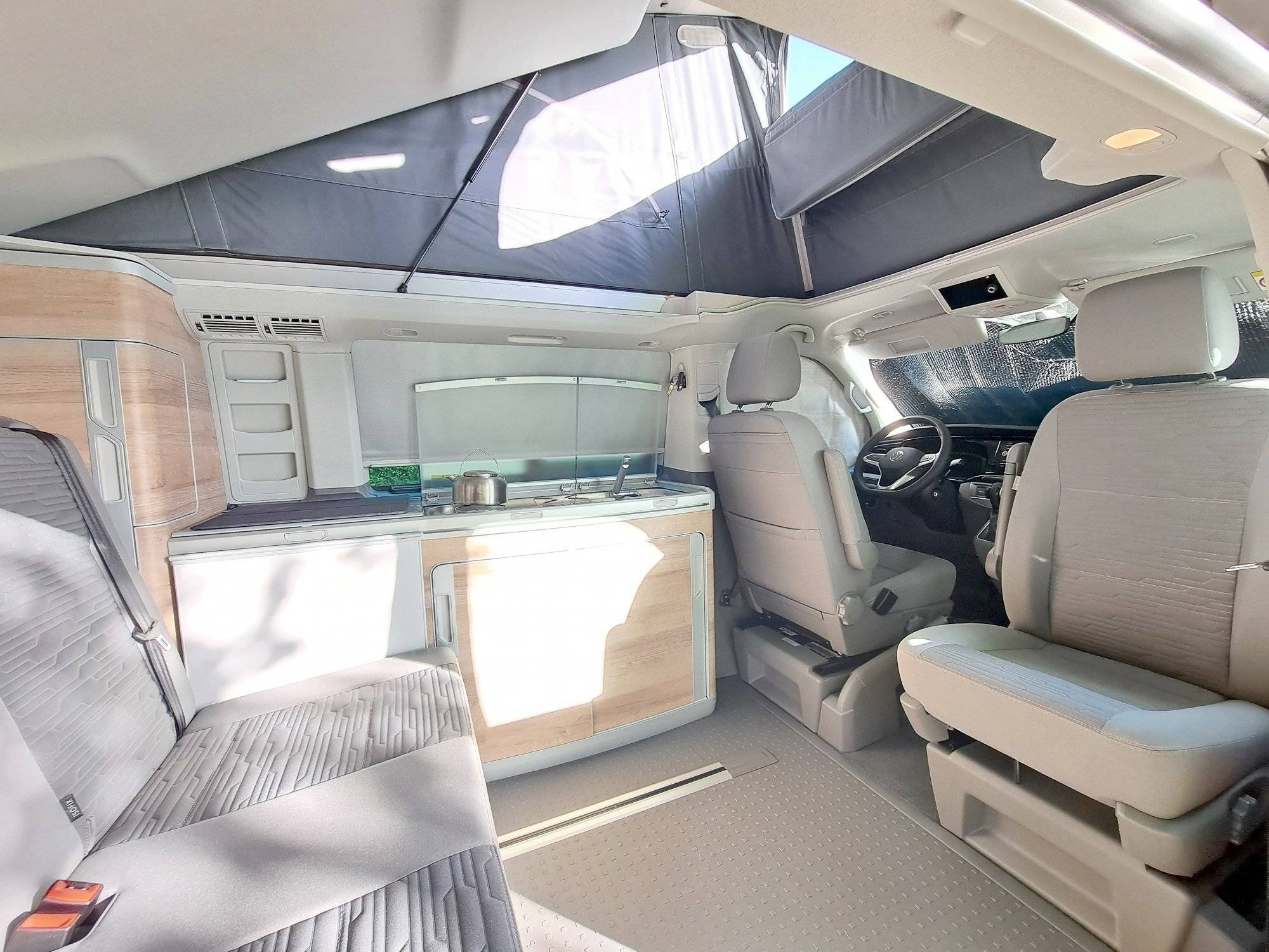 Volkswagen T6.1 California Coast 150ch