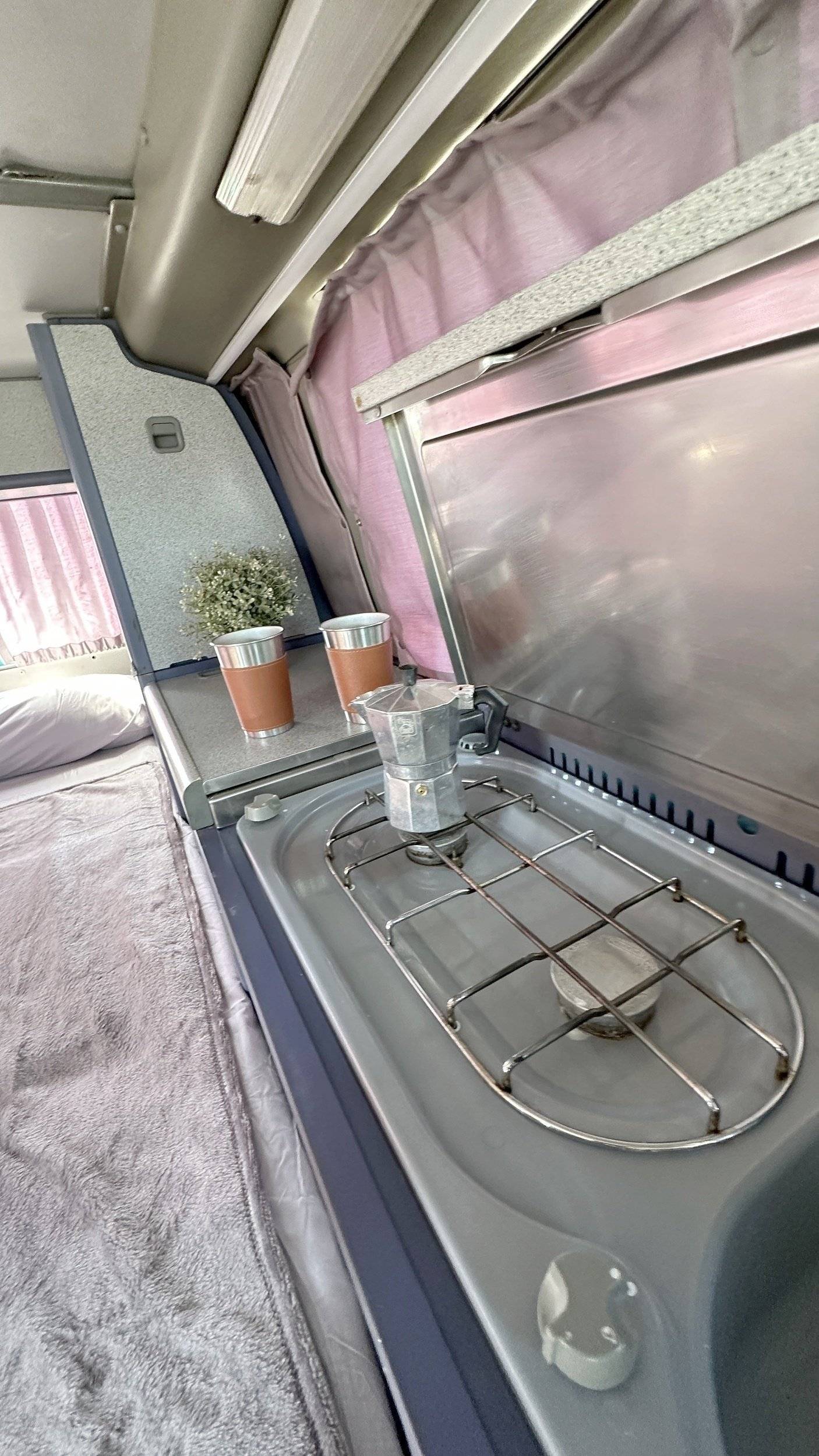 Coin cuisine Volkswagen 2,4D - Yescapa