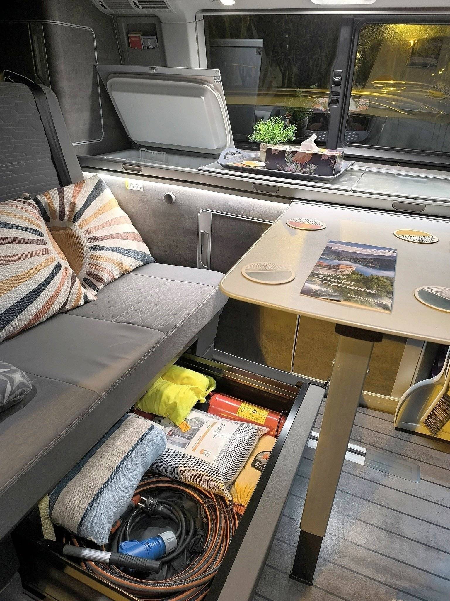 Volkswagen Volkswagen T6.1 California OCEAN