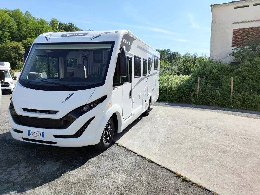 Front view from 3/4 Fiat Fiat - Yescapa