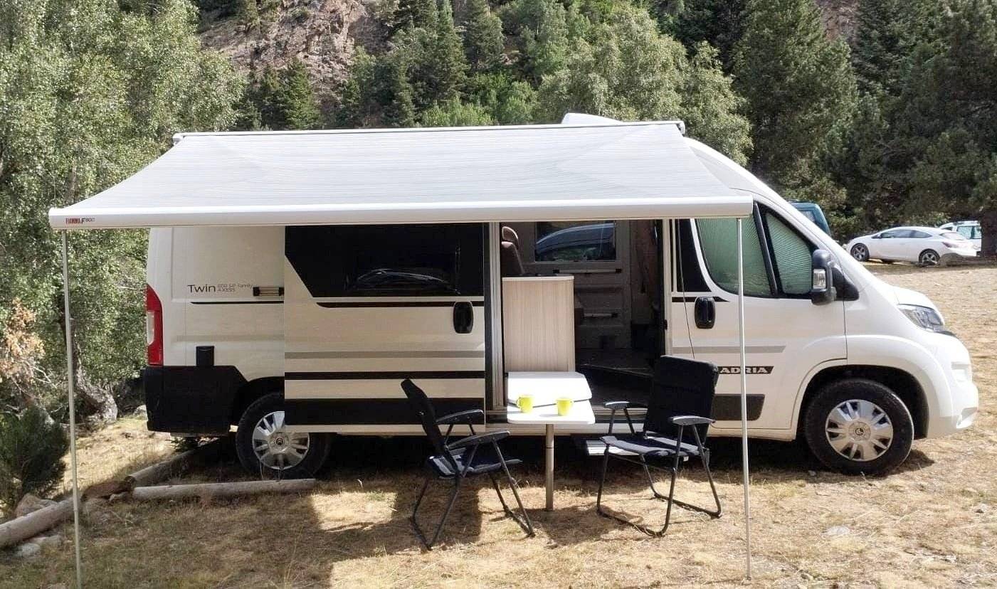 Adria Adria Twin PLUS 600 SPB Family