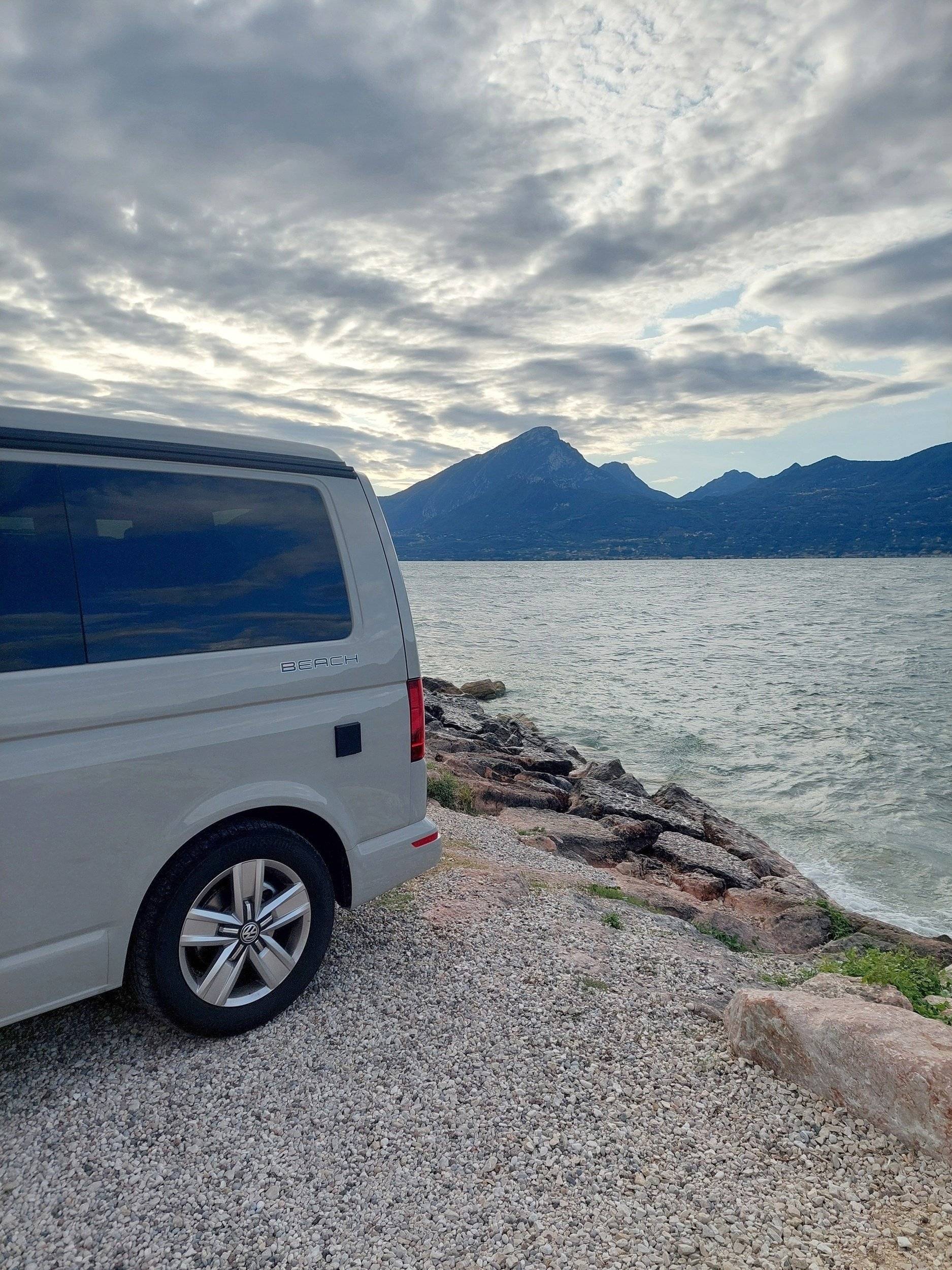 Volkswagen Volkswagen T6.1 California