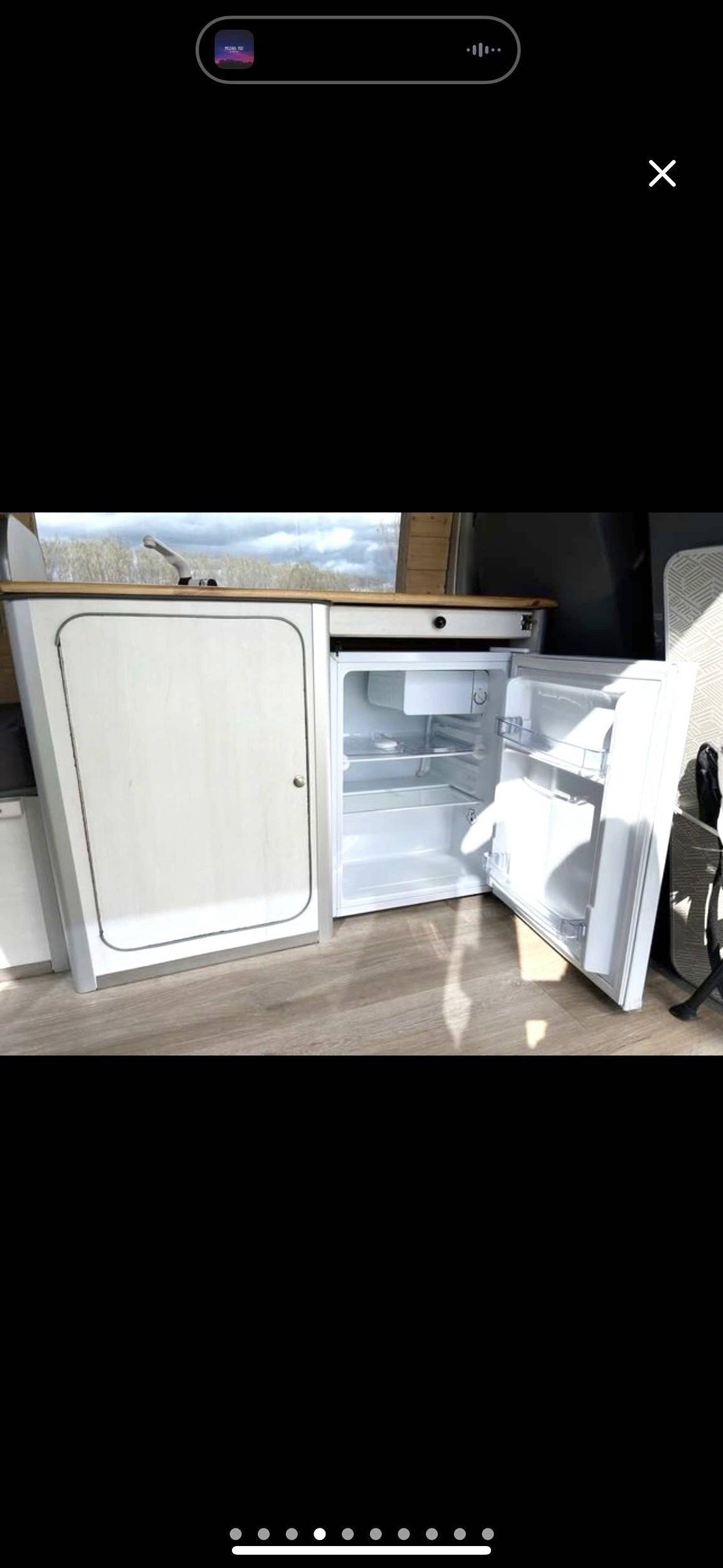 Dining Area Volkswagen - Yescapa
