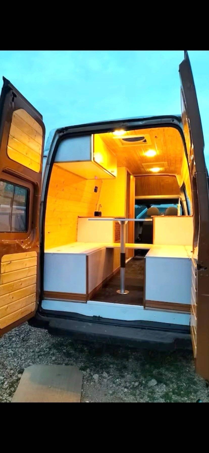 Ford Transit 2,4 l 140 ch