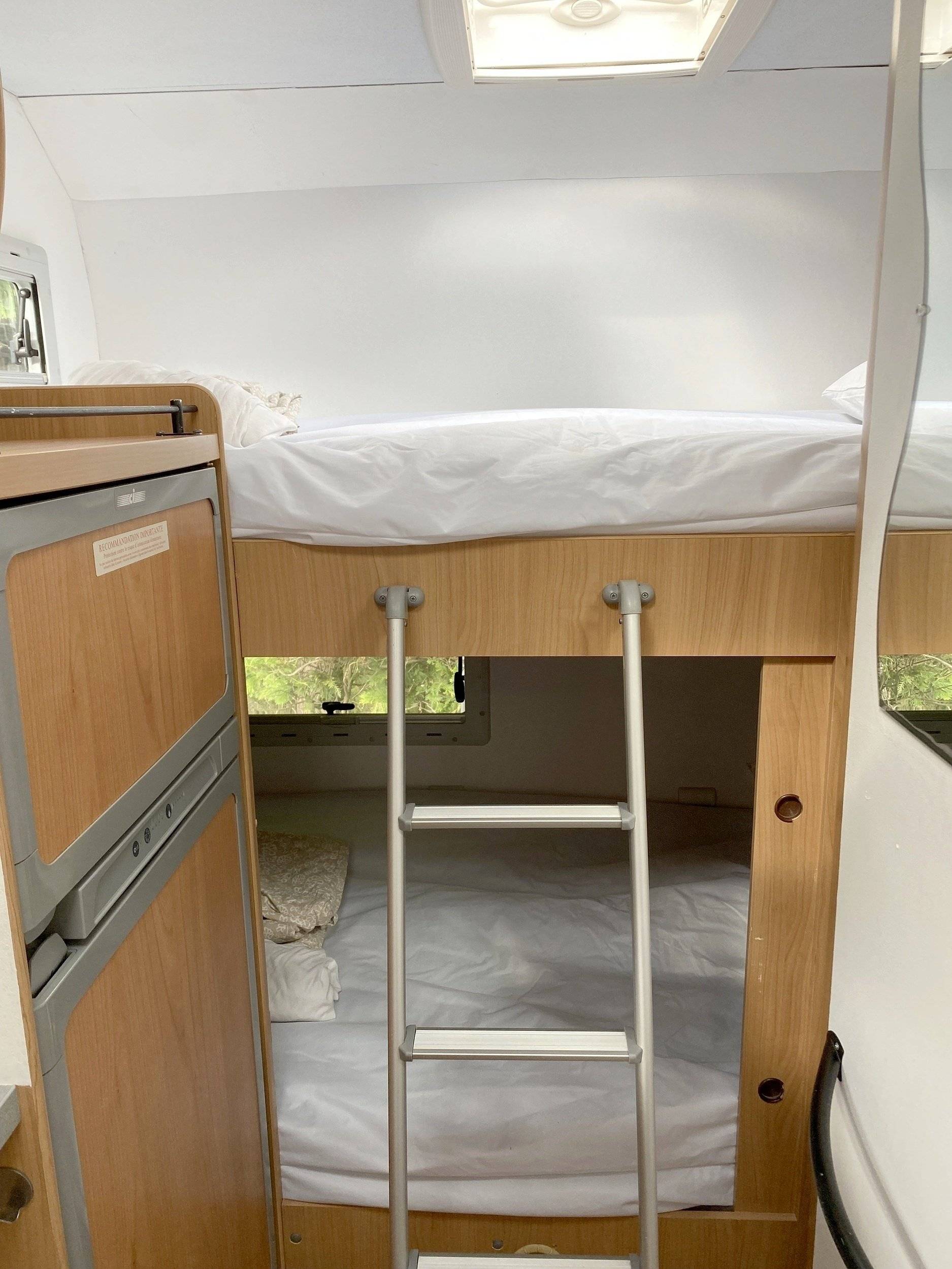 Couchages Fiat Fiat Ducato 150 CV - Yescapa