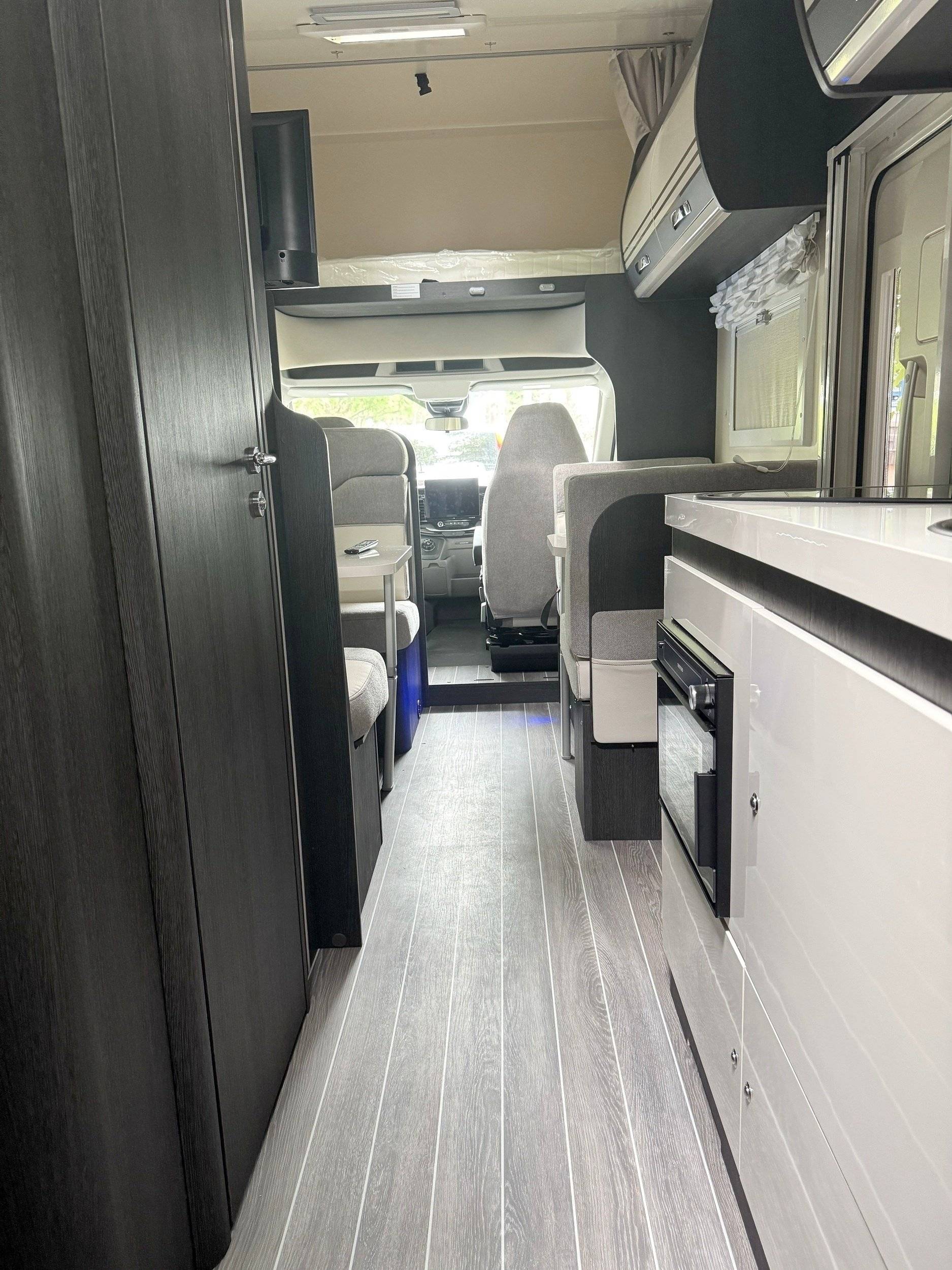 Select 277 Alkoven 7 Sitze Transit