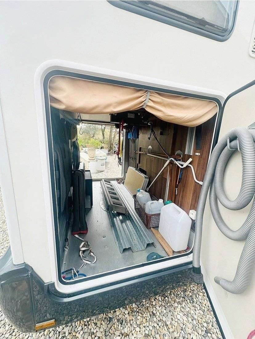 Challenger 2,3 l 130 ch.