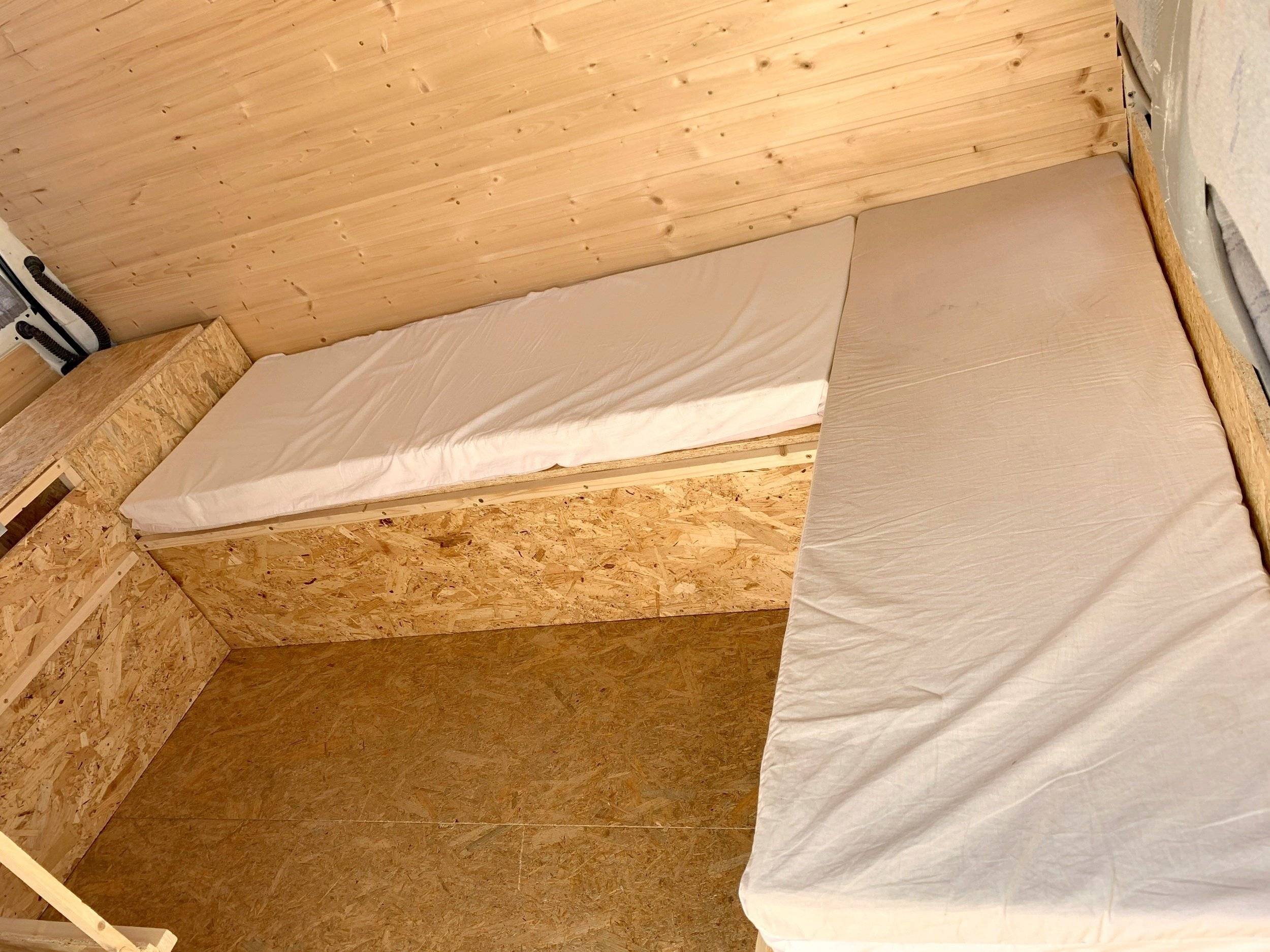 Berth Volkswagen T4 - Yescapa