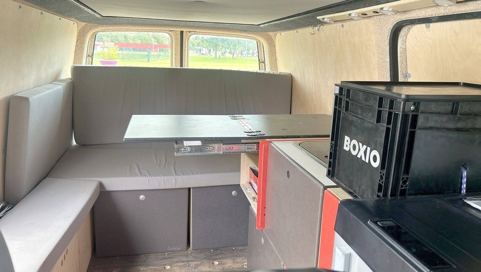 Combeing Combeing full