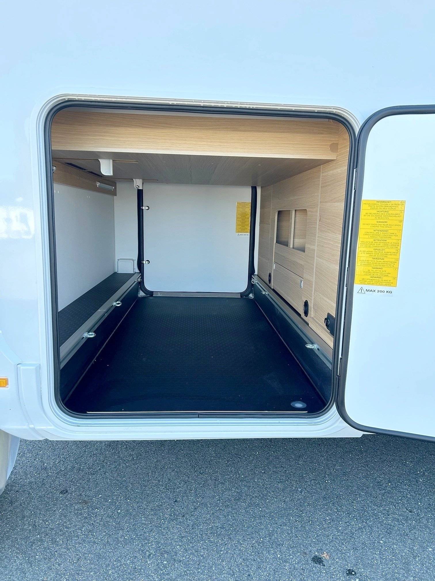 Adria MATRIX AXESS 650SC